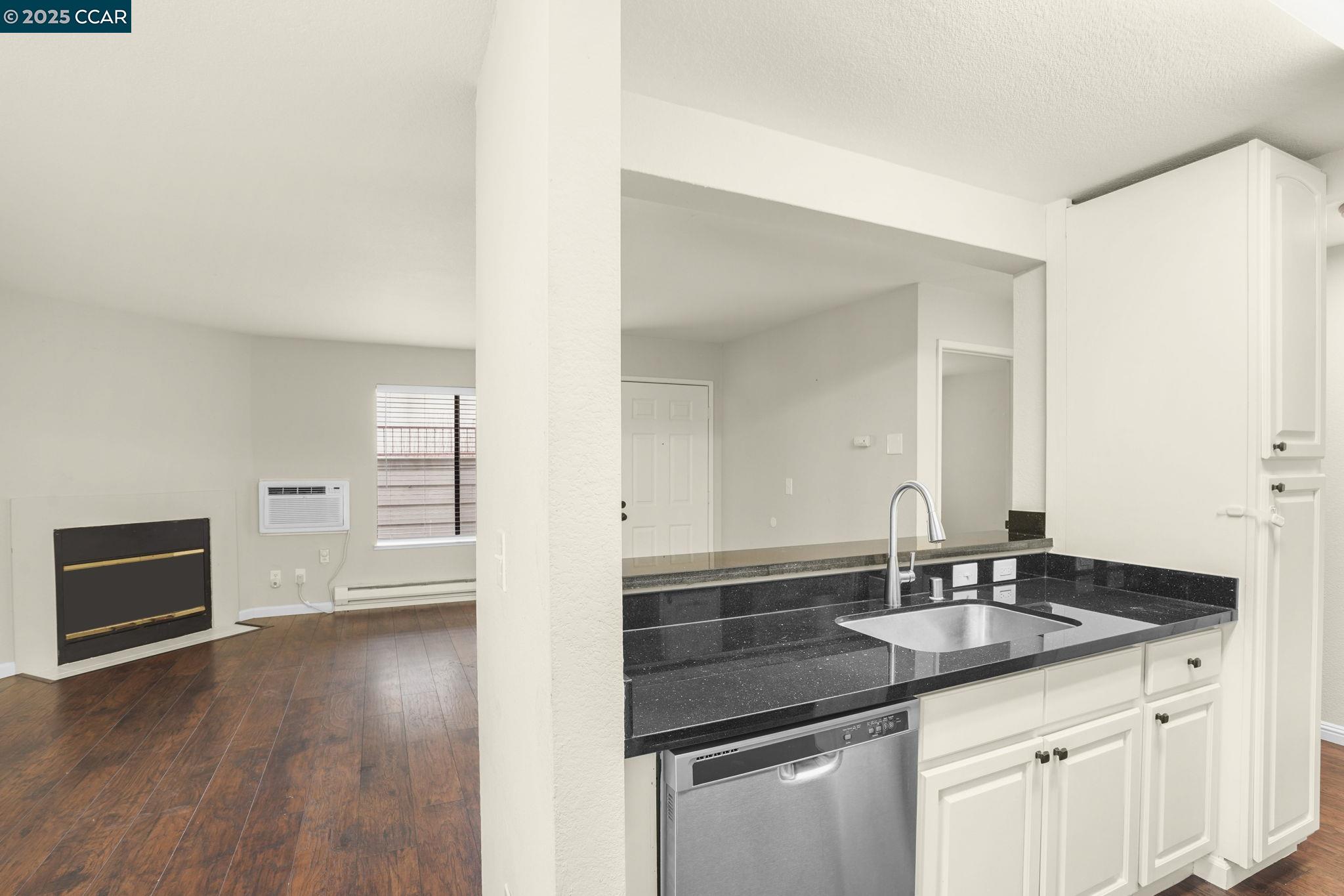 Detail Gallery Image 7 of 23 For 3 Lancaster Cir #109,  Bay Point,  CA 94565 - 2 Beds | 2 Baths