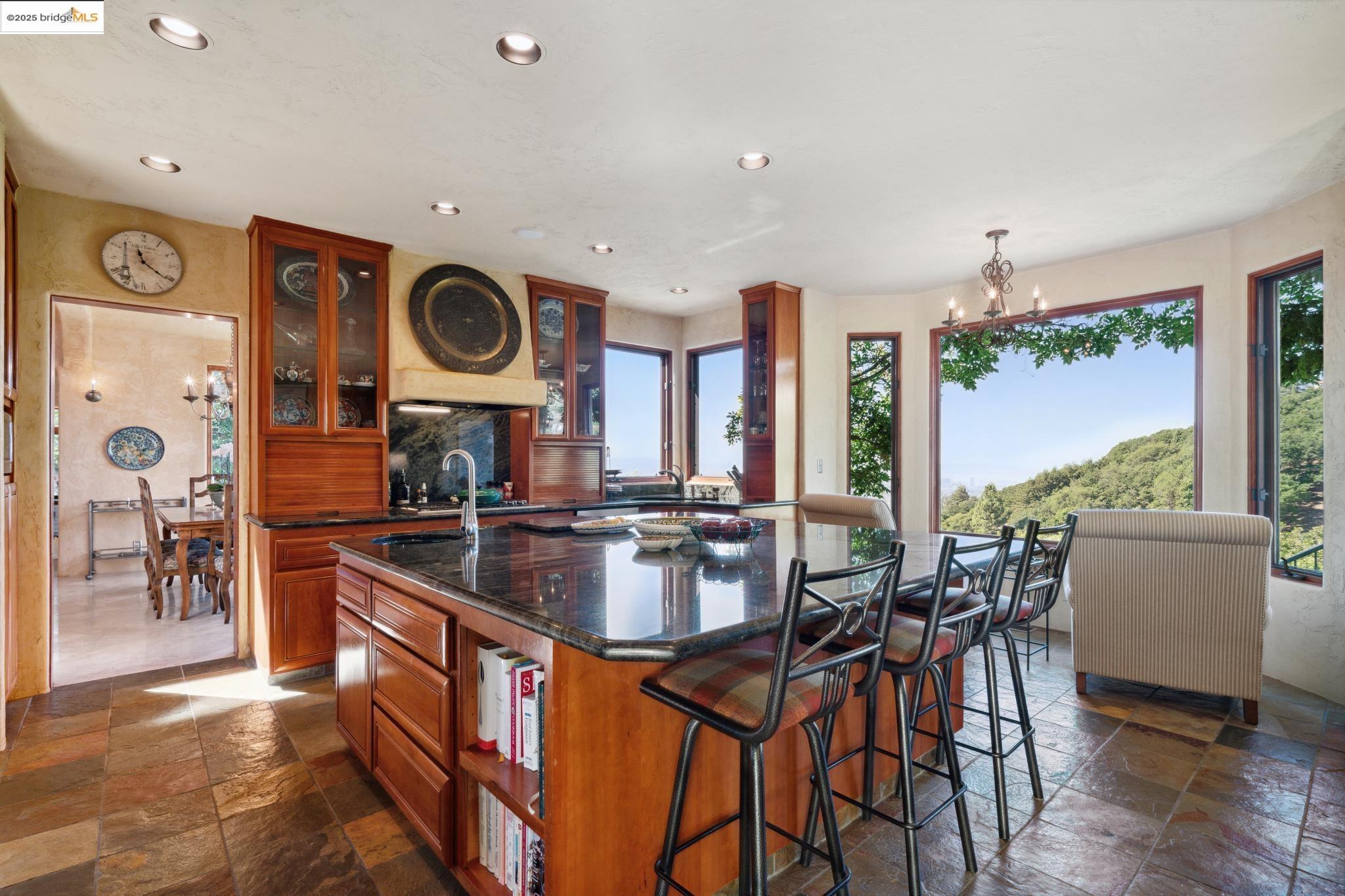 Detail Gallery Image 14 of 42 For 29 Live Oak Rd, Berkeley,  CA 94705 - 4 Beds | 2/1 Baths