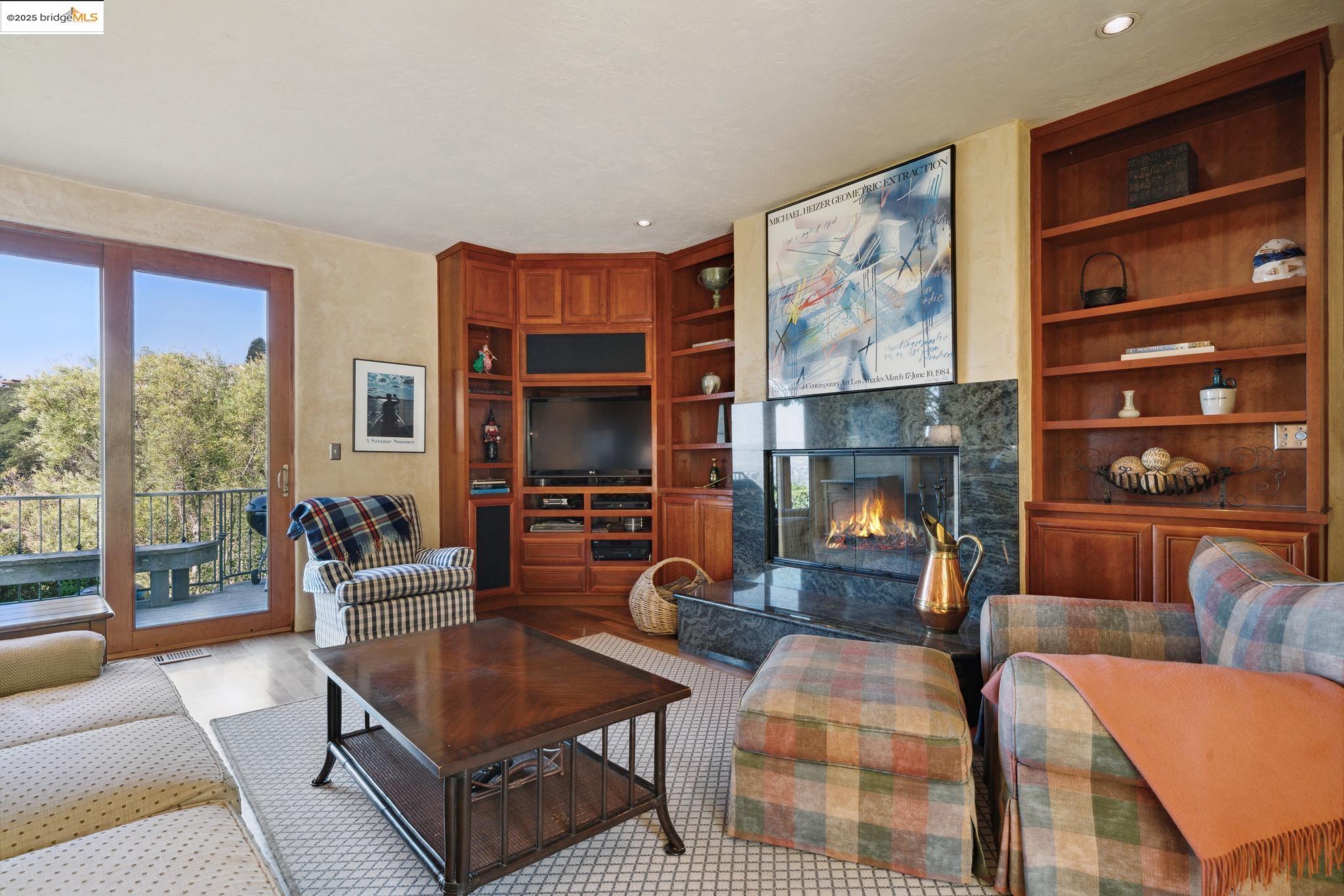 Detail Gallery Image 19 of 42 For 29 Live Oak Rd, Berkeley,  CA 94705 - 4 Beds | 2/1 Baths