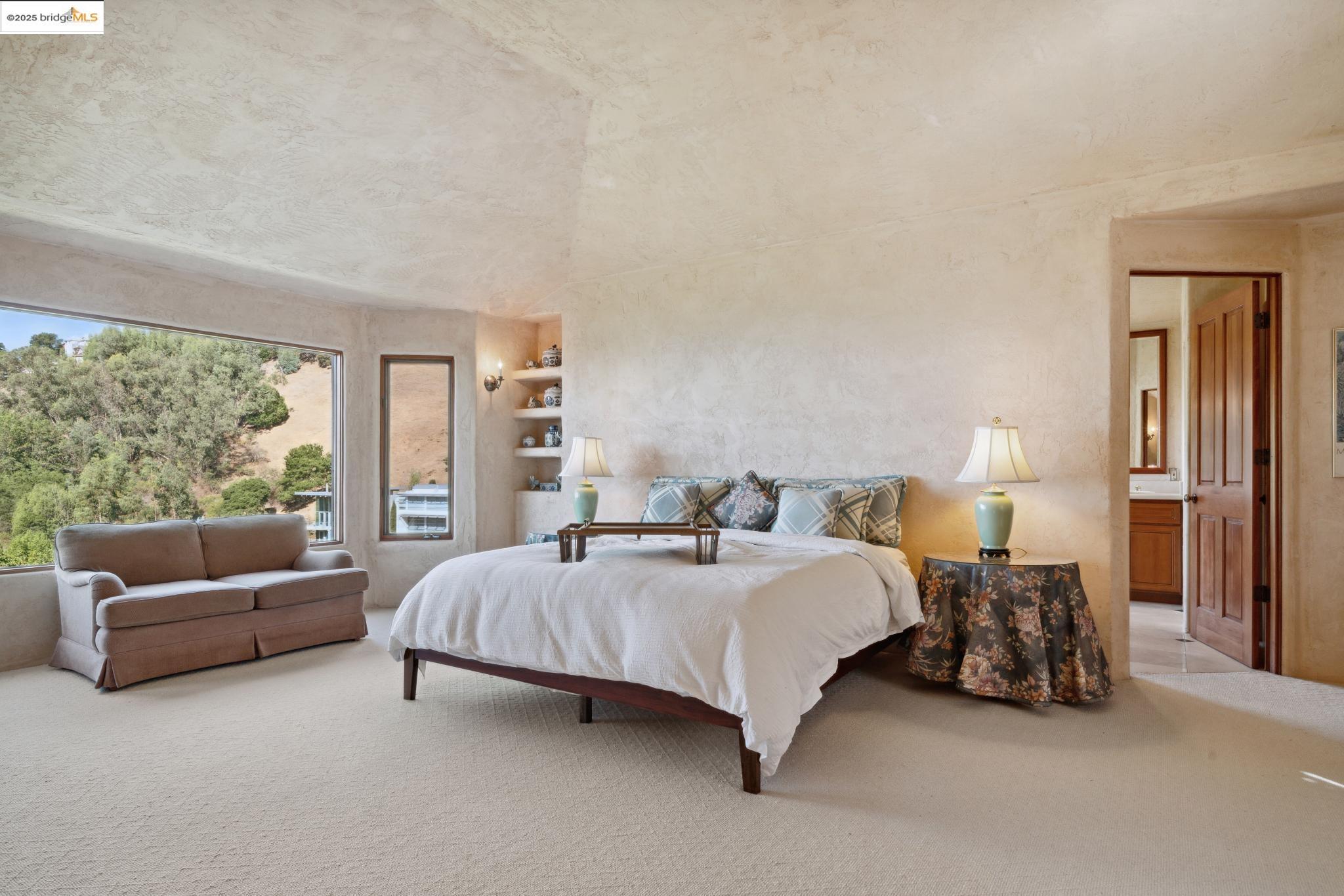 Detail Gallery Image 23 of 42 For 29 Live Oak Rd, Berkeley,  CA 94705 - 4 Beds | 2/1 Baths