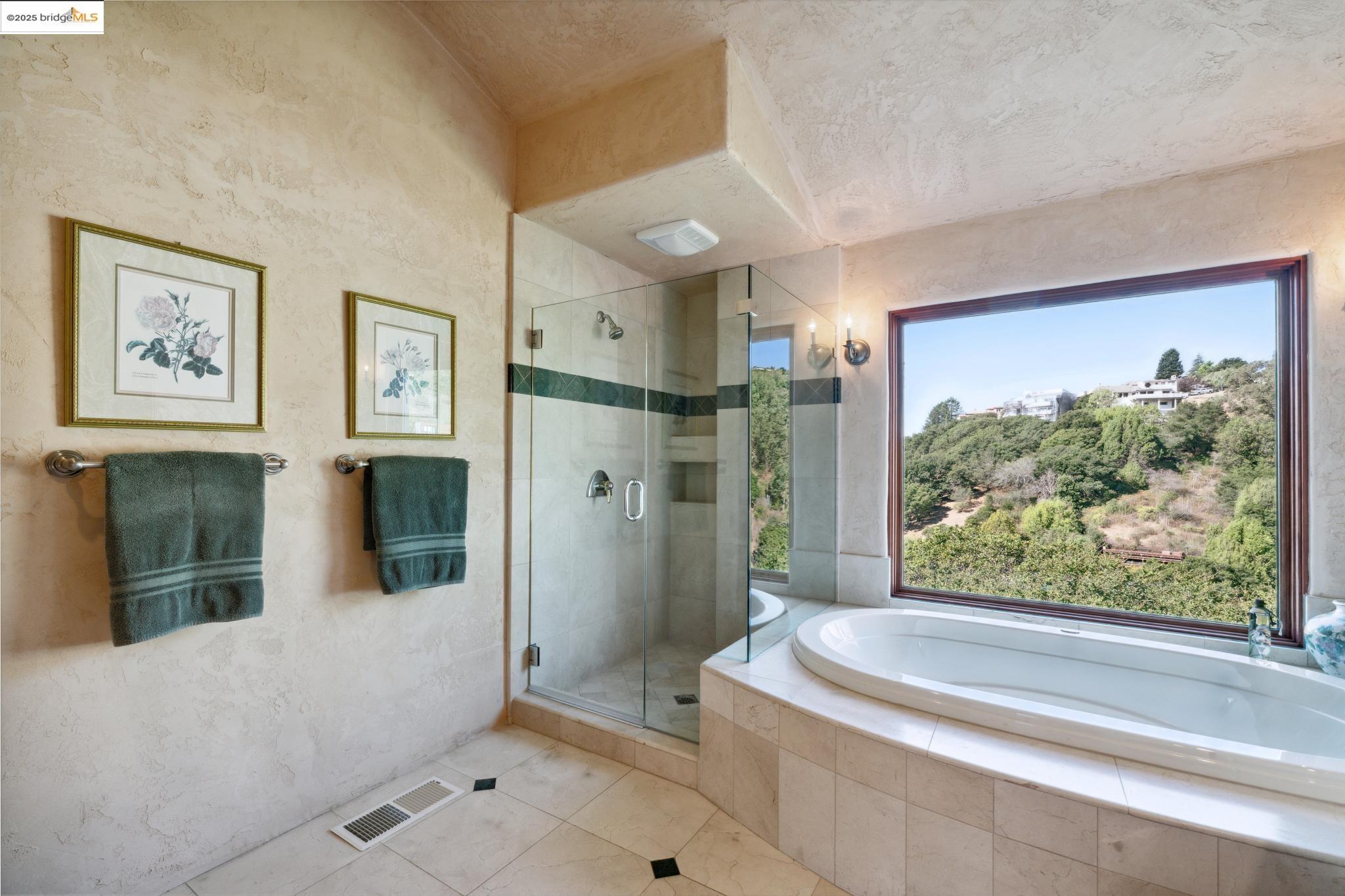 Detail Gallery Image 27 of 42 For 29 Live Oak Rd, Berkeley,  CA 94705 - 4 Beds | 2/1 Baths