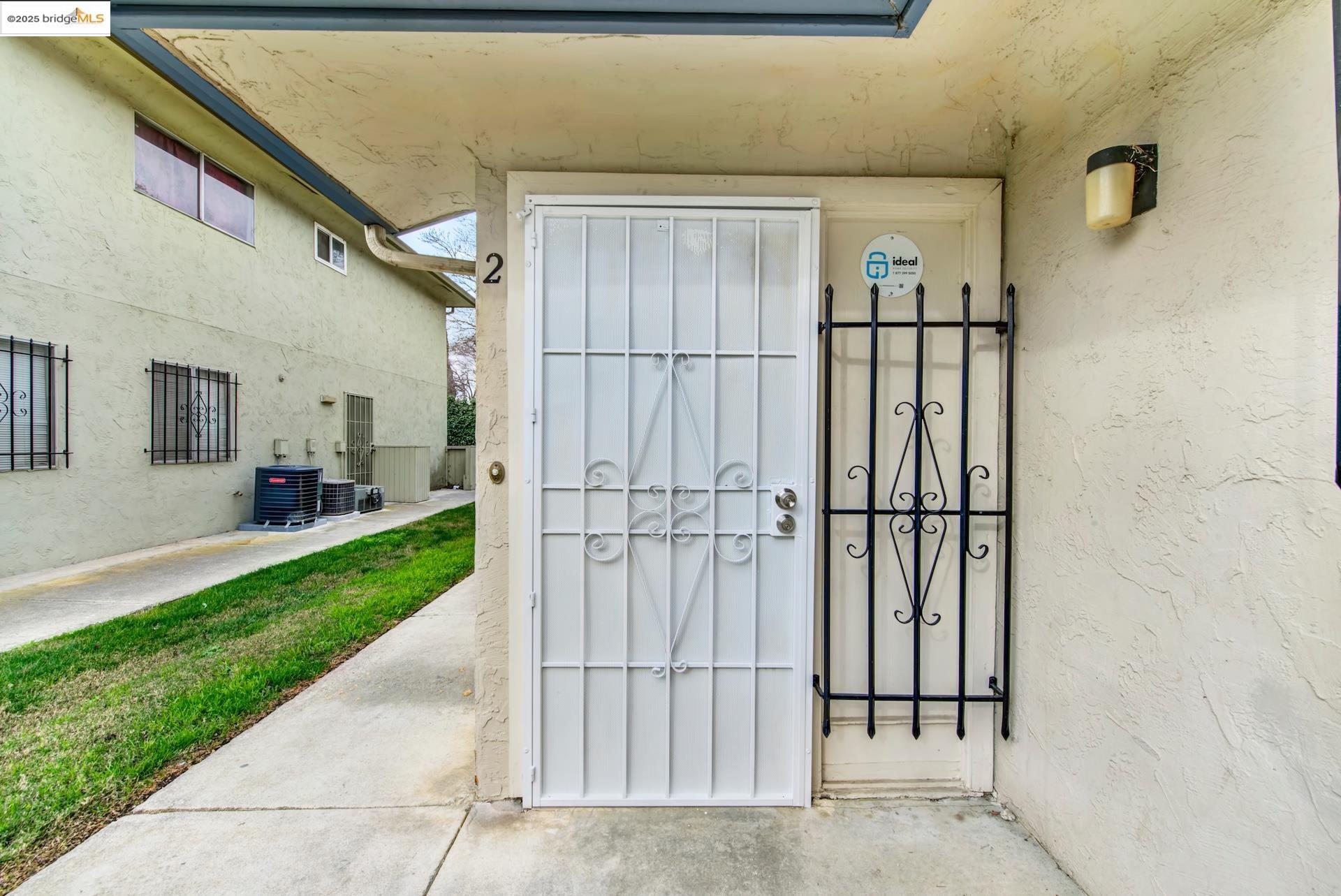 Photo #2: 41086631 Listing 