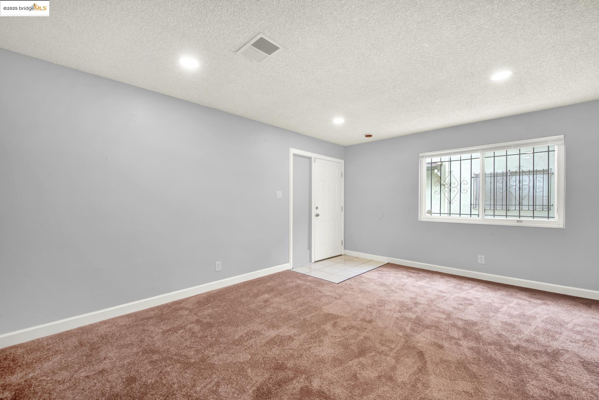 Photo #3: 41086631 Listing 