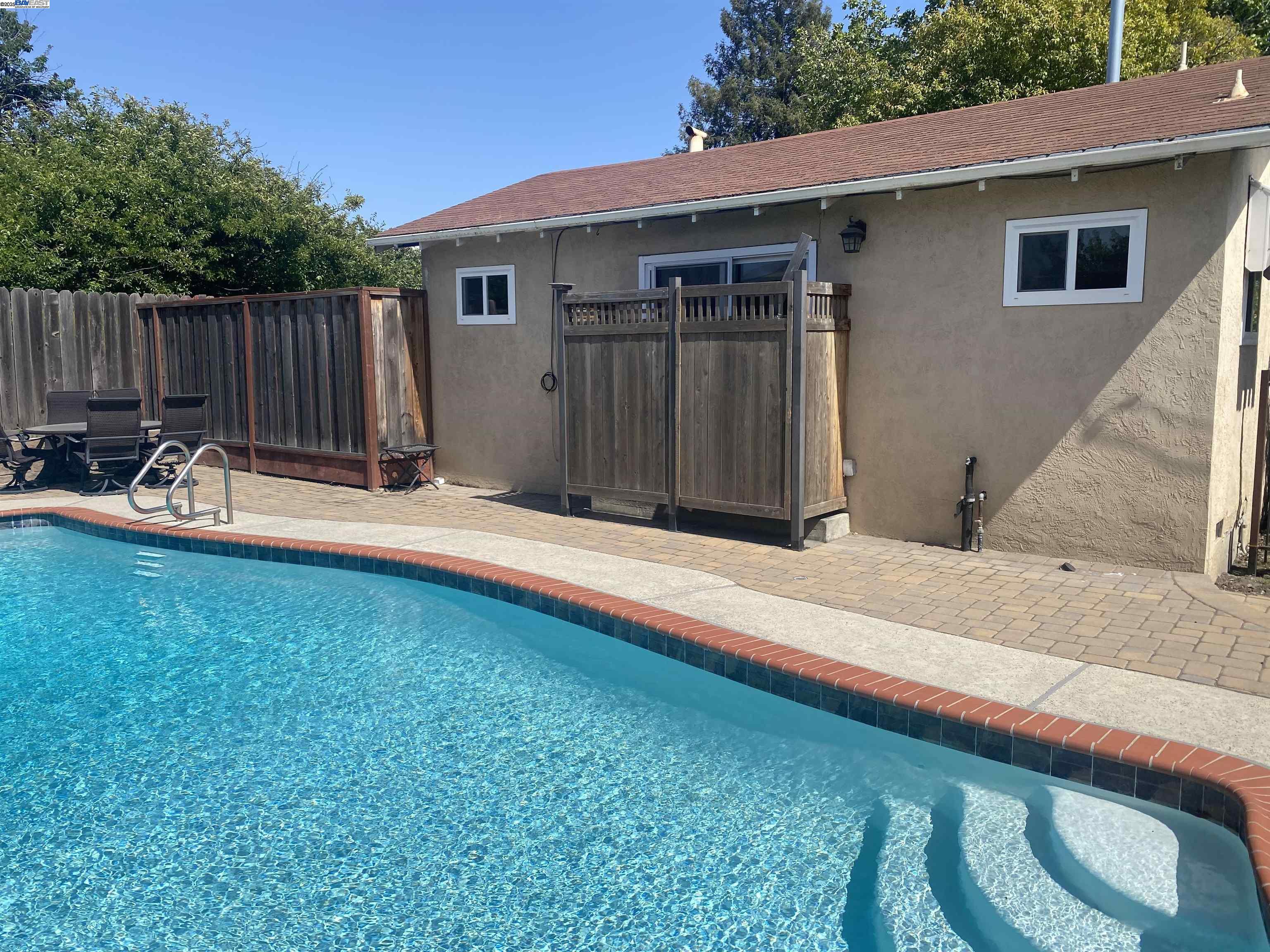 Detail Gallery Image 21 of 24 For 3086 Greenview Dr, Castro Valley,  CA 94546 - 3 Beds | 2 Baths