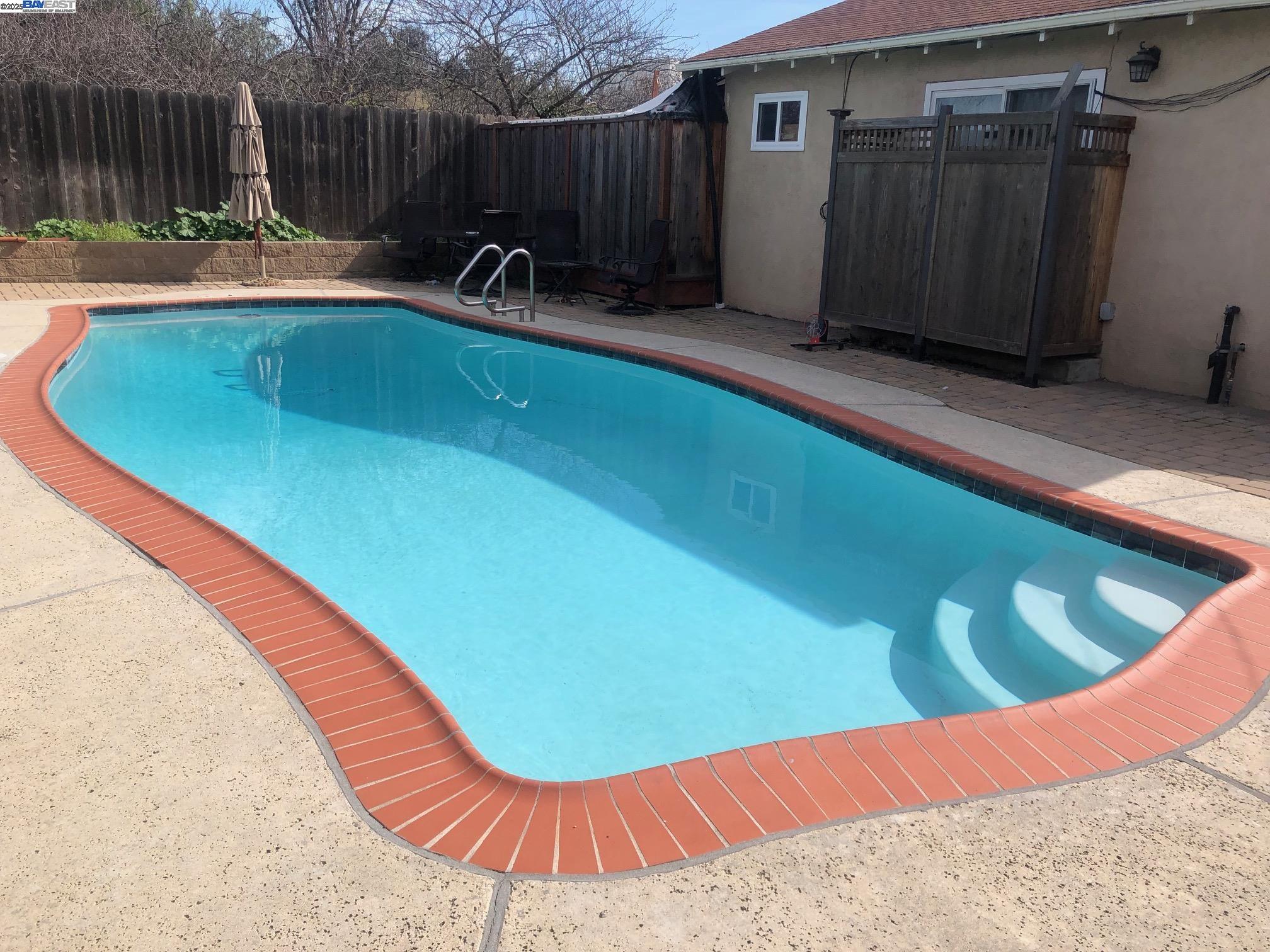 Detail Gallery Image 22 of 24 For 3086 Greenview Dr, Castro Valley,  CA 94546 - 3 Beds | 2 Baths