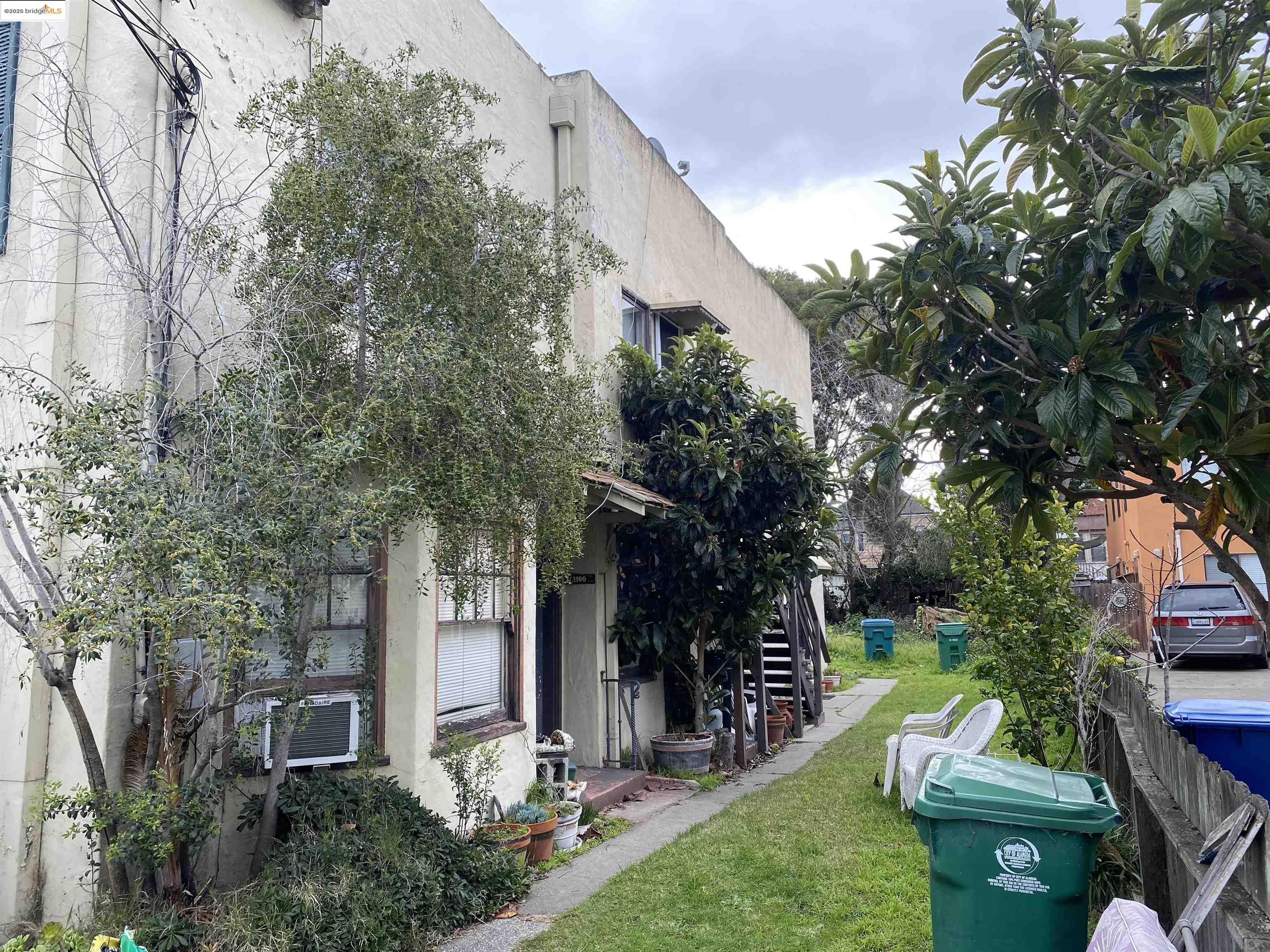 property-img