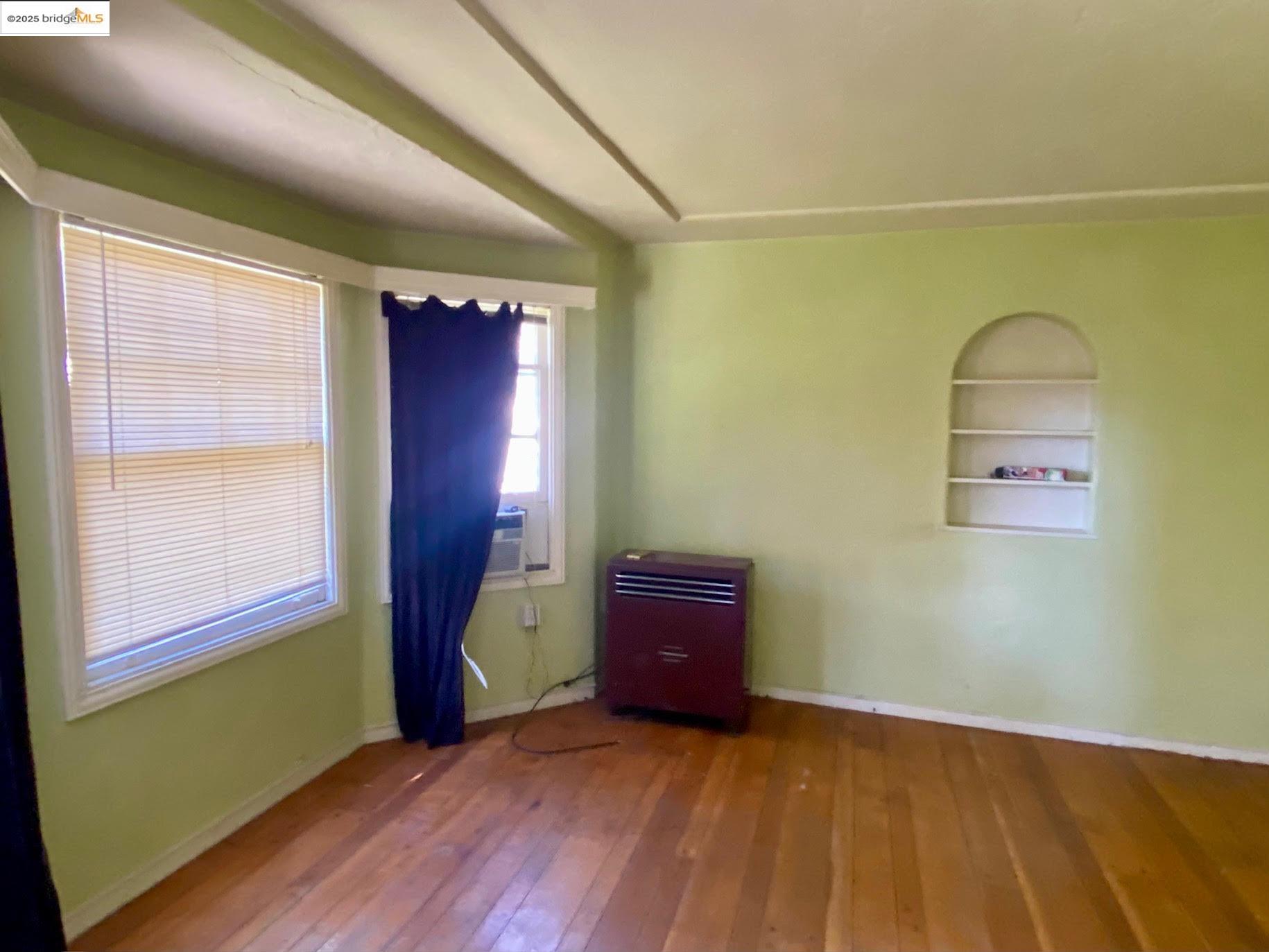 property-img