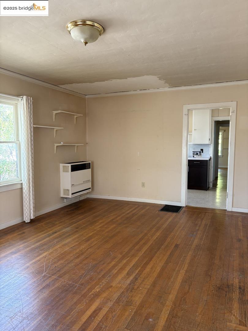 Detail Gallery Image 8 of 24 For 1100 Park Ave, Alameda,  CA 94501 - – Beds | – Baths