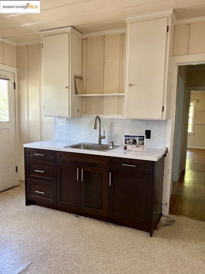 Detail Gallery Image 10 of 24 For 1100 Park Ave, Alameda,  CA 94501 - – Beds | – Baths