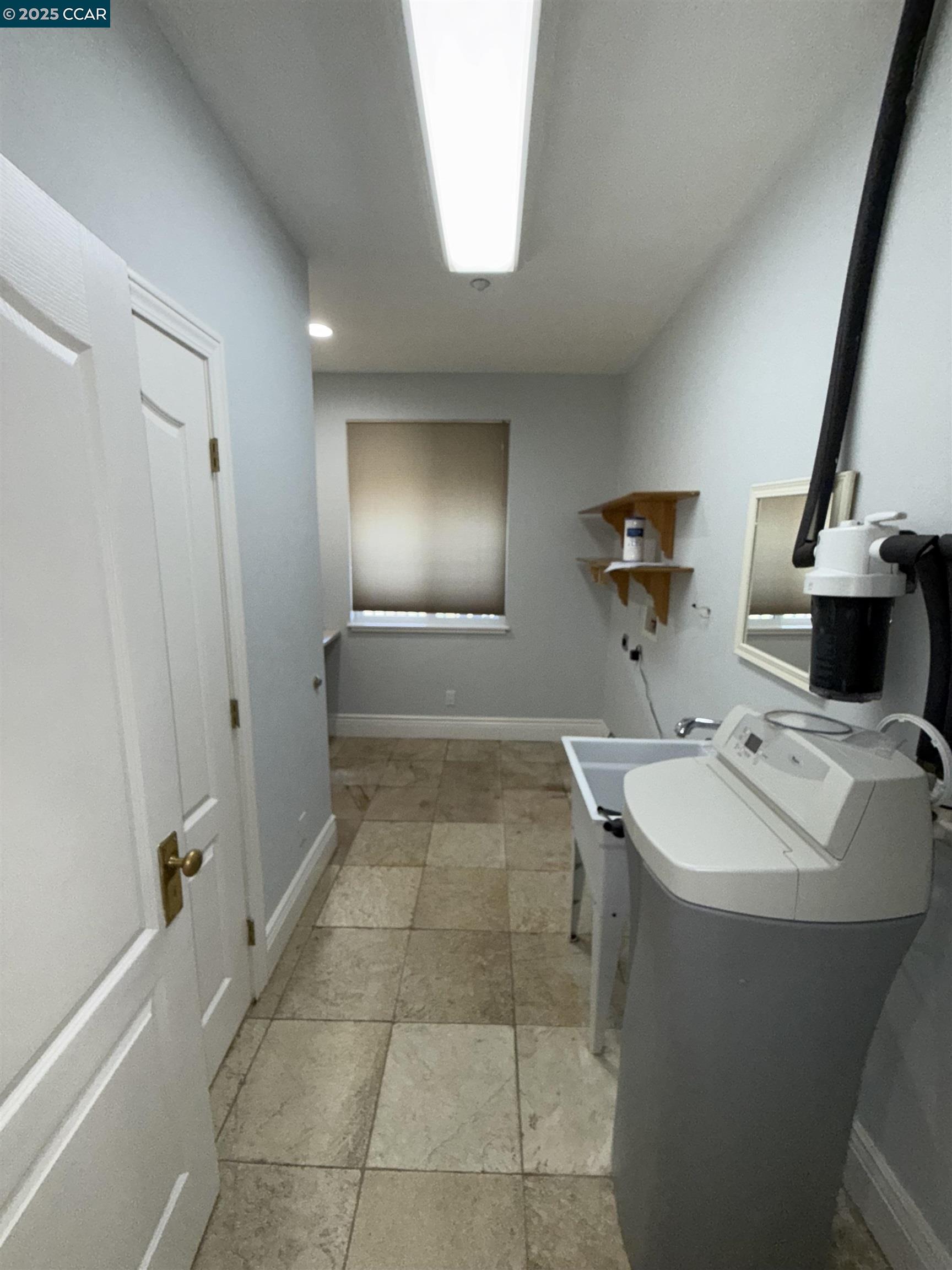 Detail Gallery Image 17 of 22 For 14051 State Highway 4, Byron,  CA 94505 - 4 Beds | 2/1 Baths