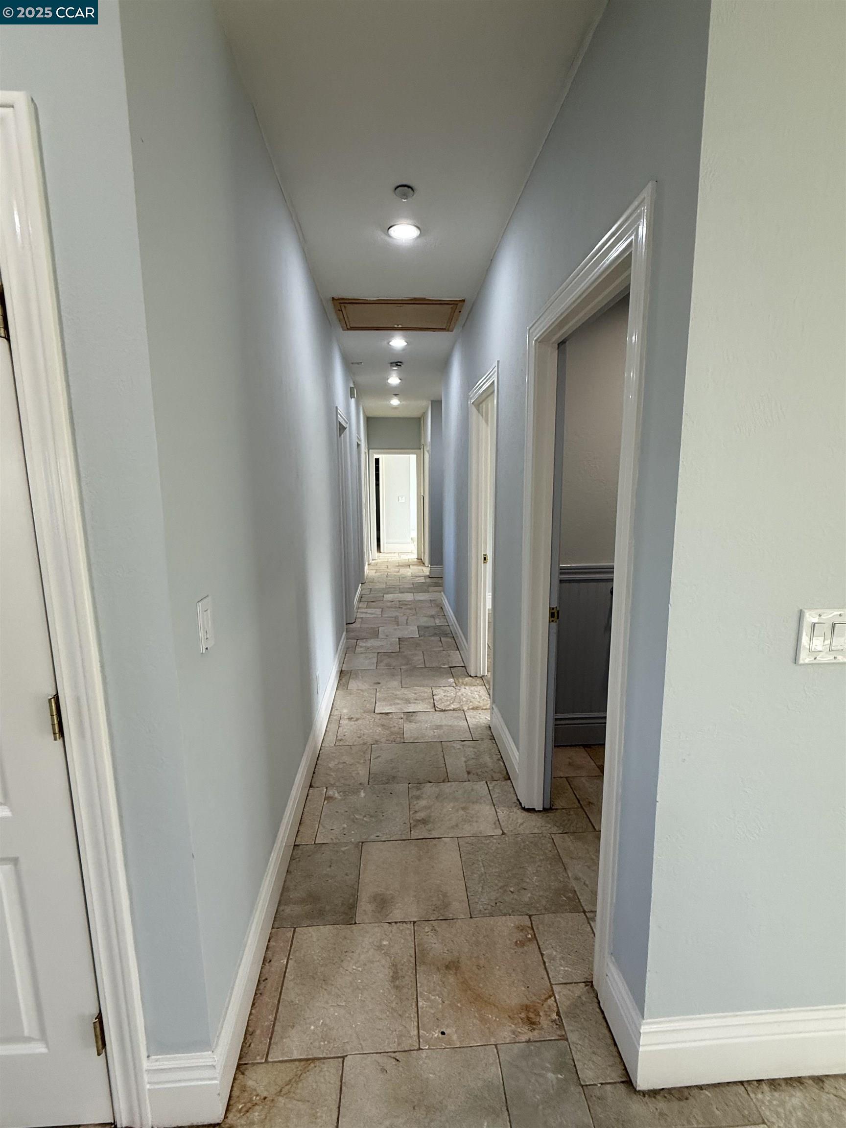 Detail Gallery Image 9 of 22 For 14051 State Highway 4, Byron,  CA 94505 - 4 Beds | 2/1 Baths