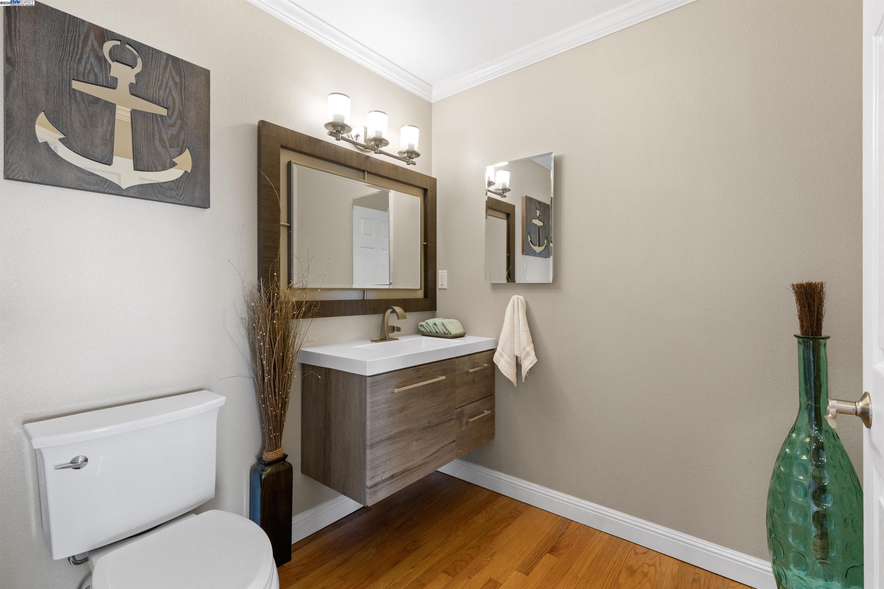 Detail Gallery Image 21 of 60 For 674 Corona Dr, Pacifica,  CA 94044 - 5 Beds | 5/2 Baths