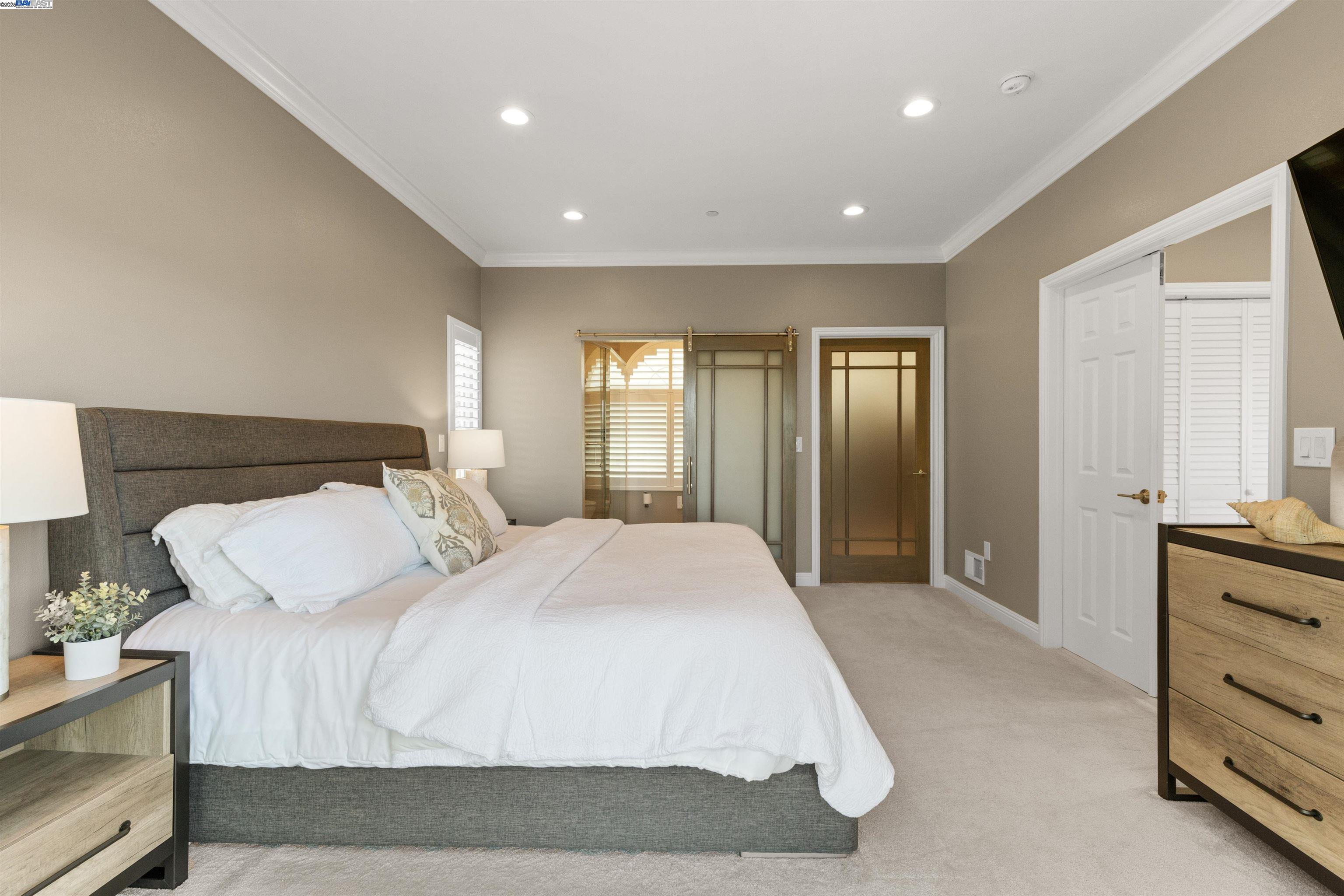 Detail Gallery Image 35 of 60 For 674 Corona Dr, Pacifica,  CA 94044 - 5 Beds | 5/2 Baths