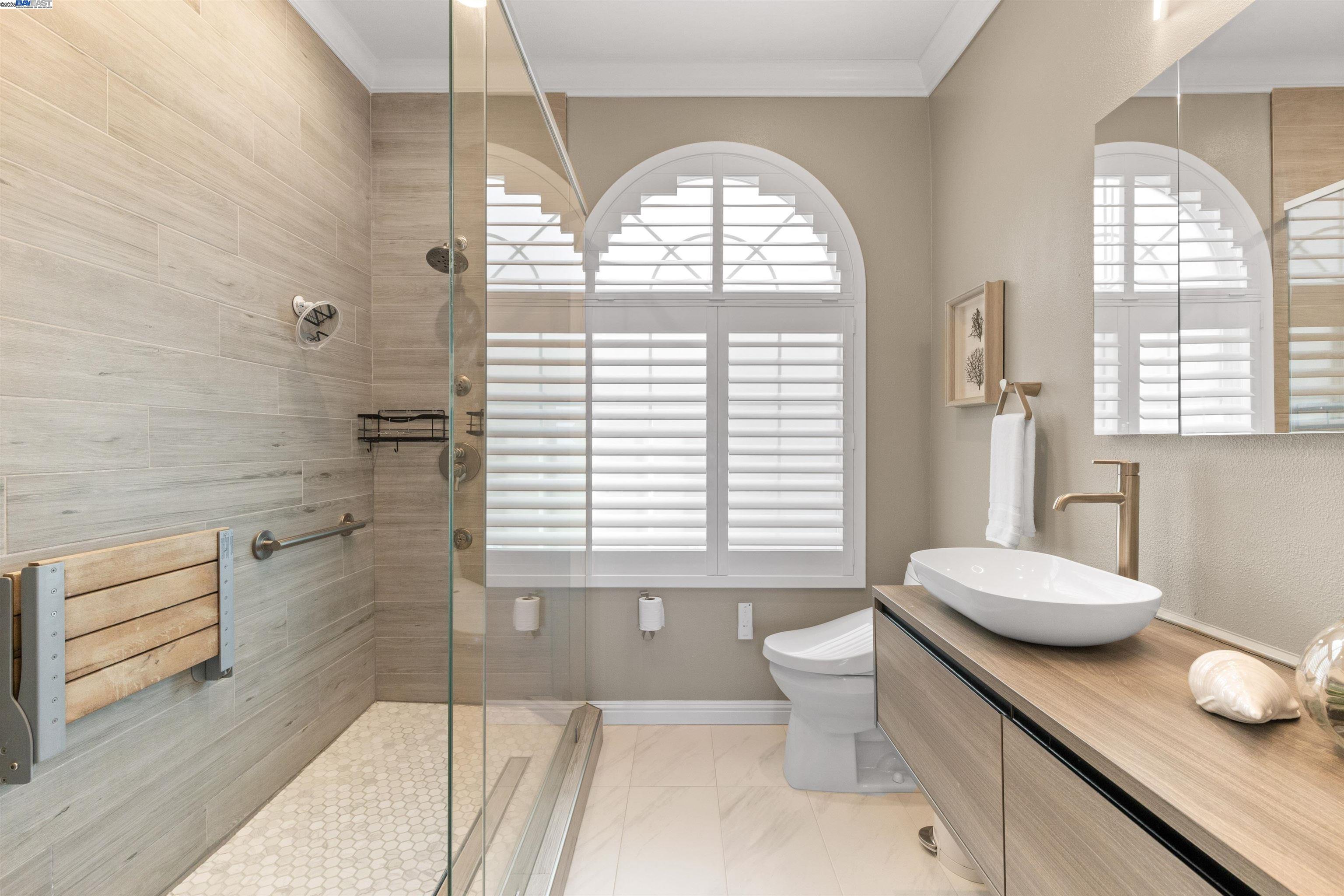 Detail Gallery Image 38 of 60 For 674 Corona Dr, Pacifica,  CA 94044 - 5 Beds | 5/2 Baths