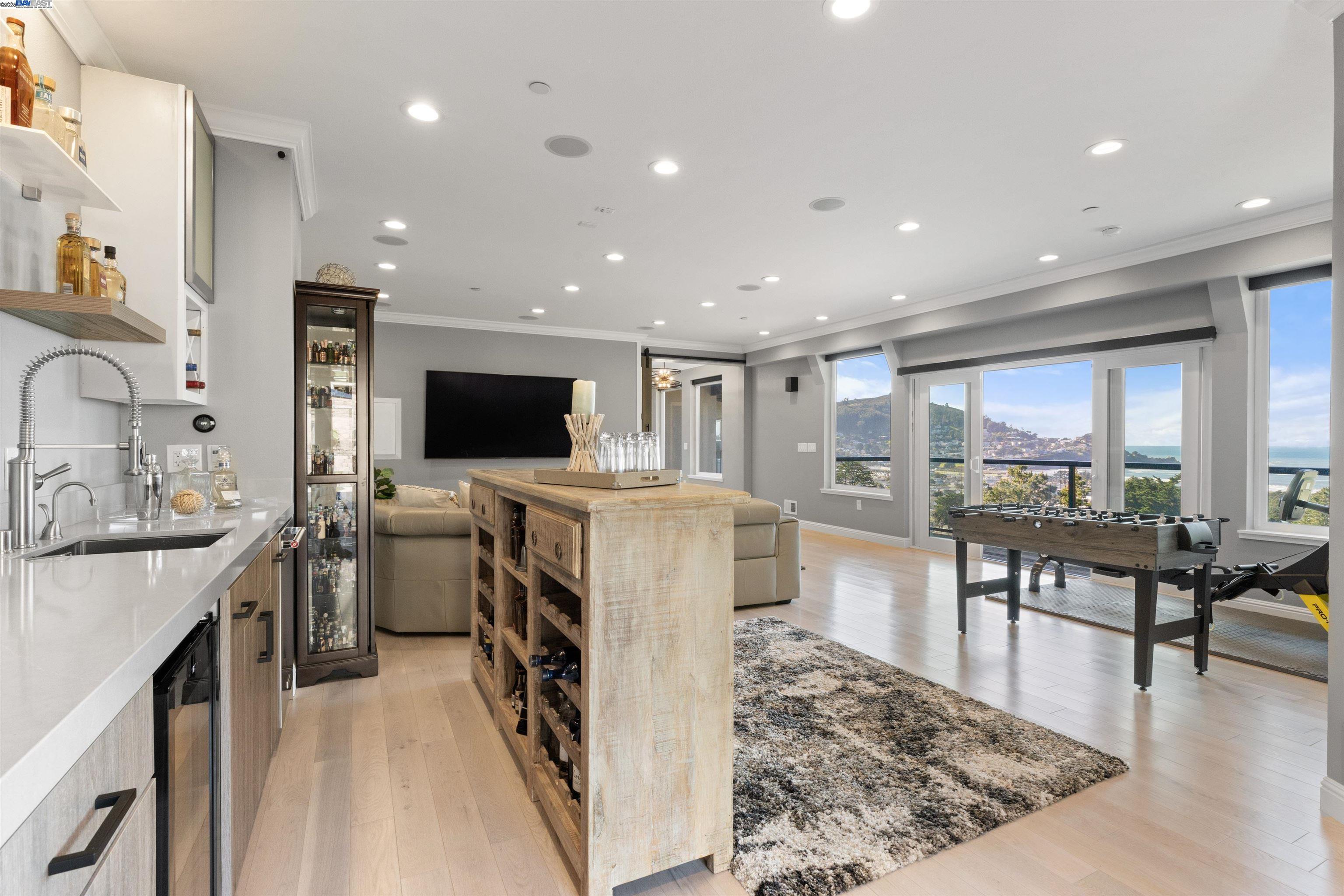 Detail Gallery Image 52 of 60 For 674 Corona Dr, Pacifica,  CA 94044 - 5 Beds | 5/2 Baths