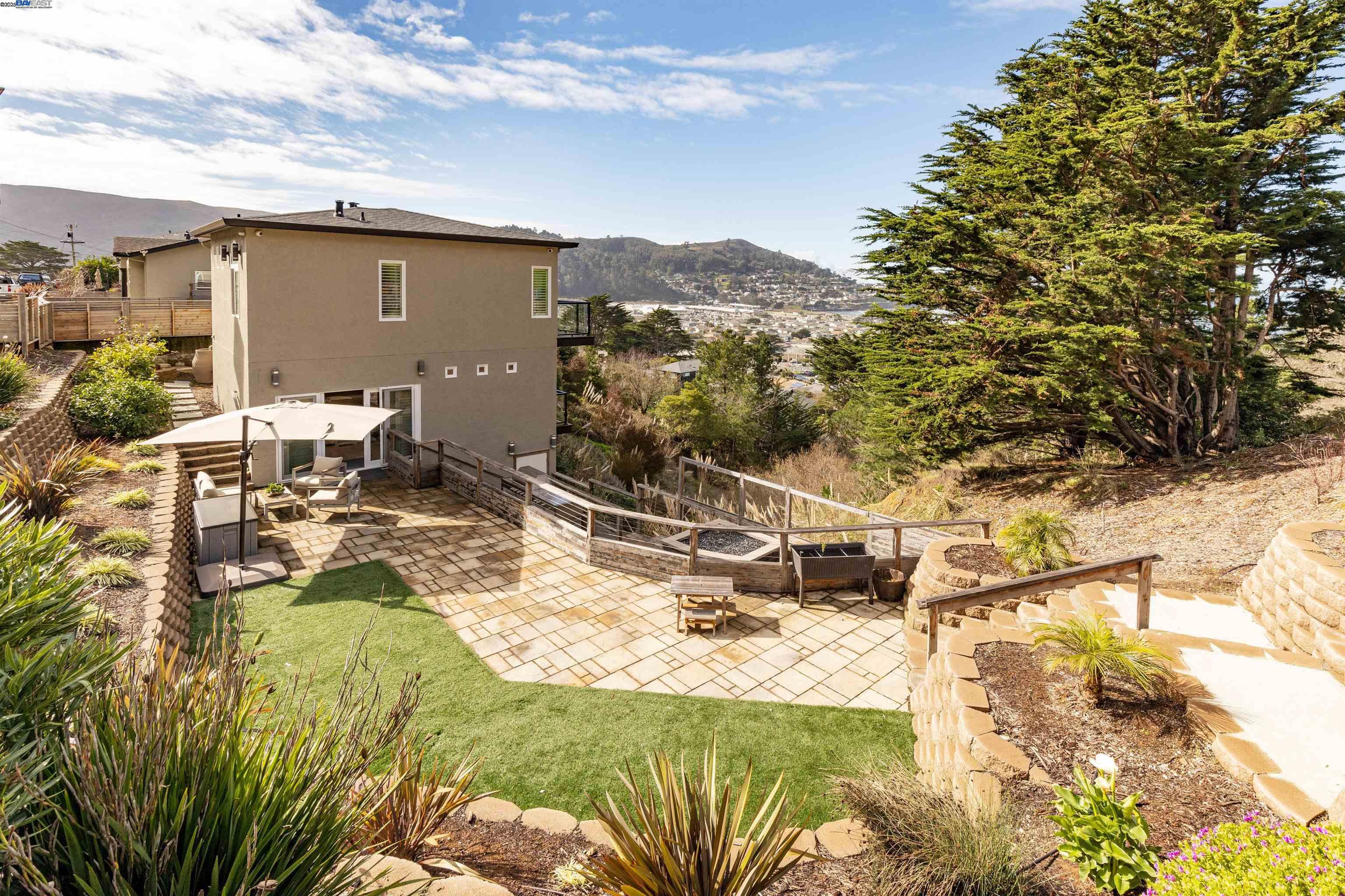 Detail Gallery Image 58 of 60 For 674 Corona Dr, Pacifica,  CA 94044 - 5 Beds | 5/2 Baths