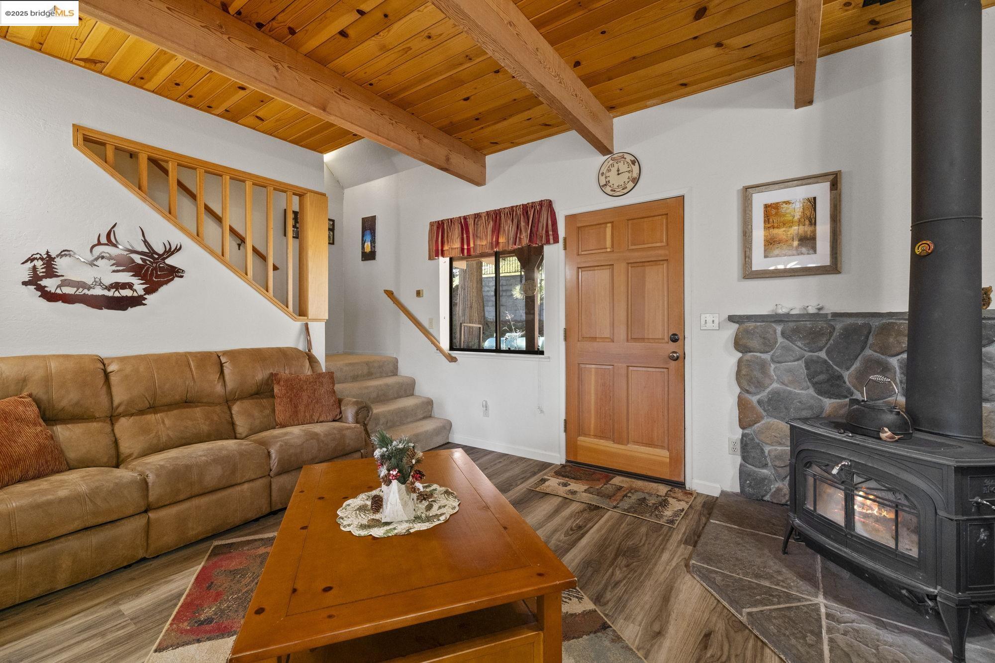 Detail Gallery Image 2 of 51 For 29803 Mono Trl, Cold Springs,  CA 95335 - 4 Beds | 3 Baths