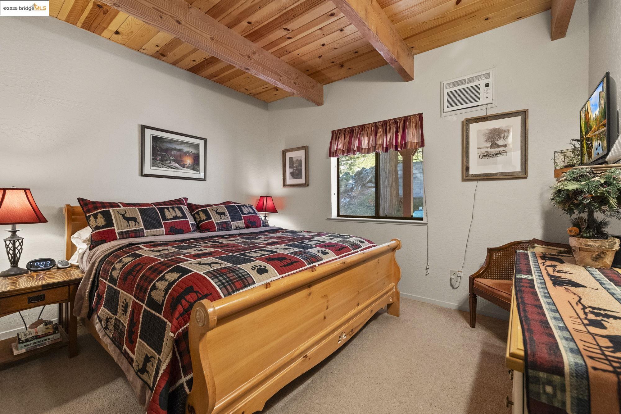 Detail Gallery Image 13 of 51 For 29803 Mono Trail, Cold Springs,  CA 95335 - 4 Beds | 3 Baths