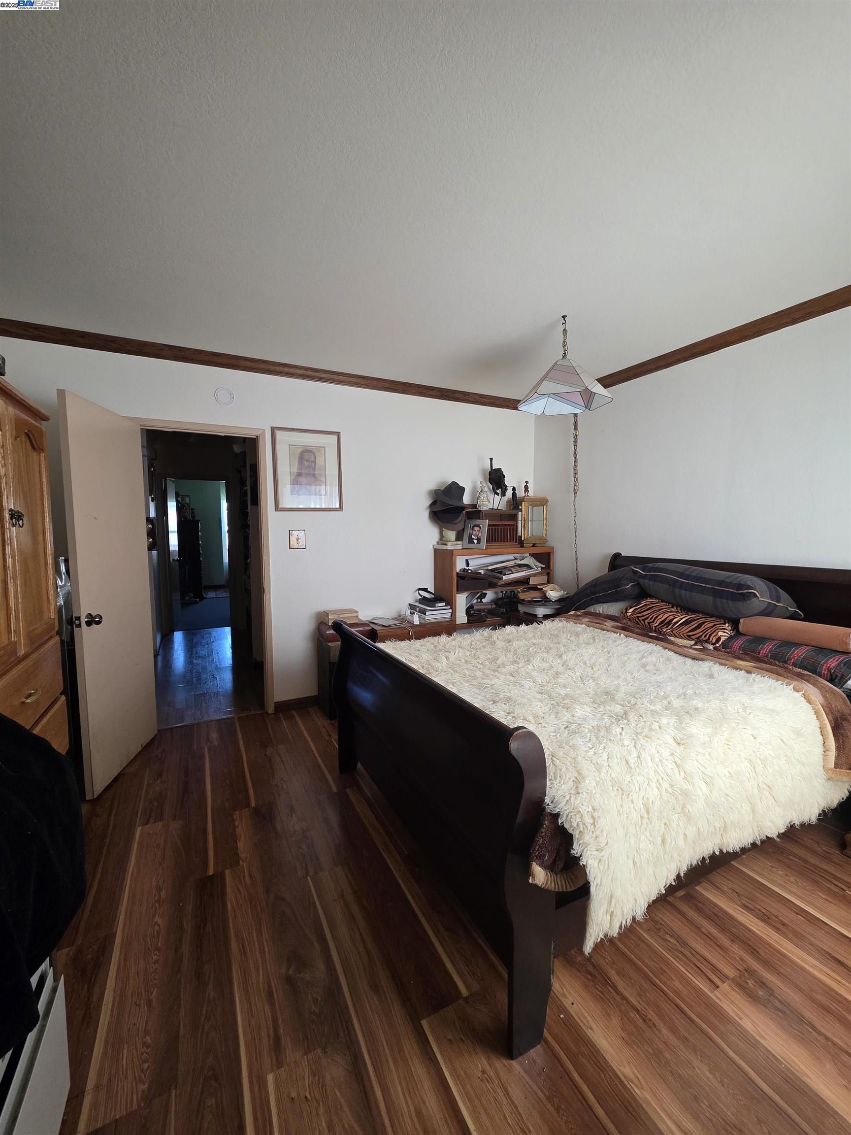 Detail Gallery Image 10 of 14 For 44 Oak Avenue, South San Francisco,  CA 94080 - 2 Beds | 1 Baths