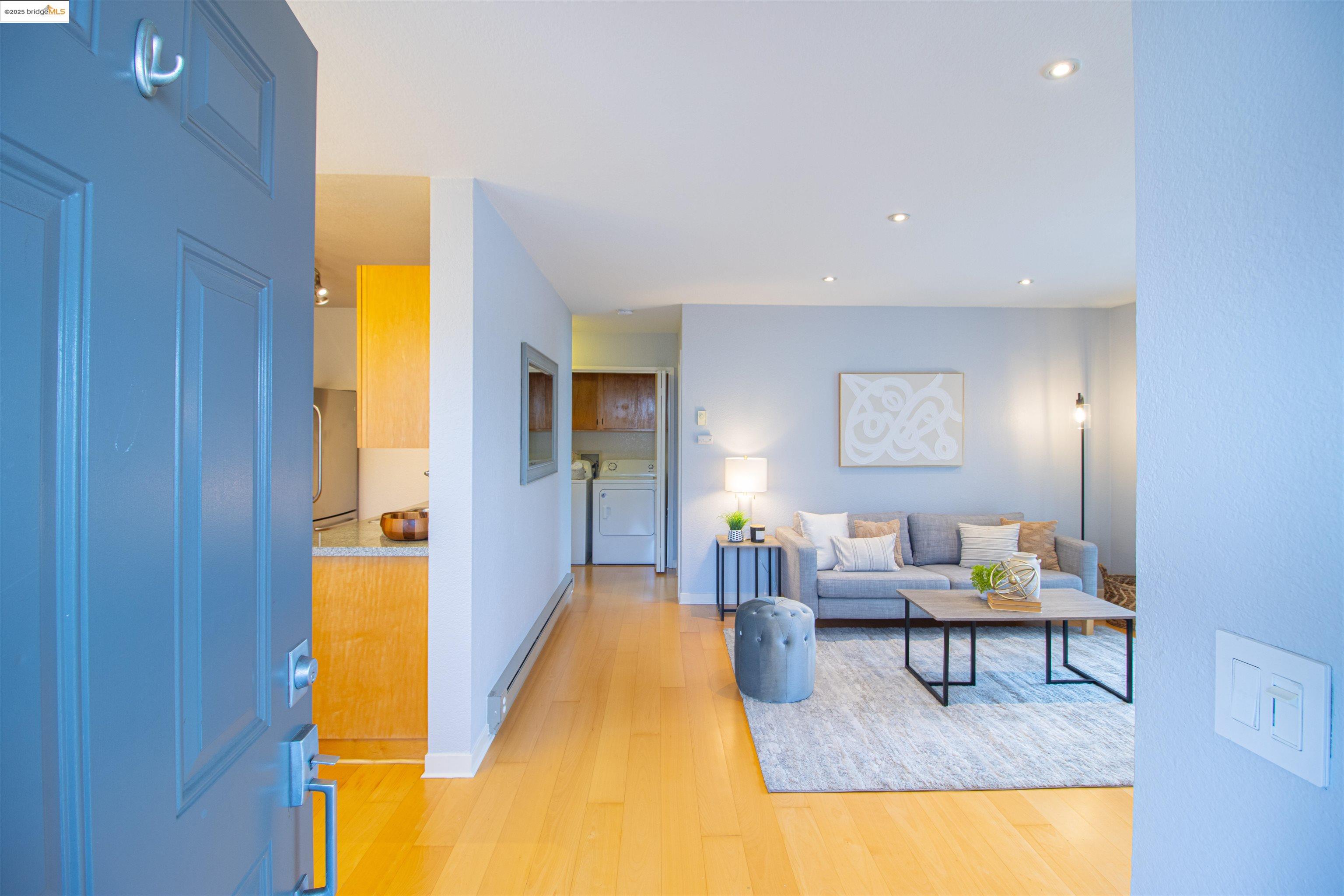 Photo #2: 41086755 Listing 