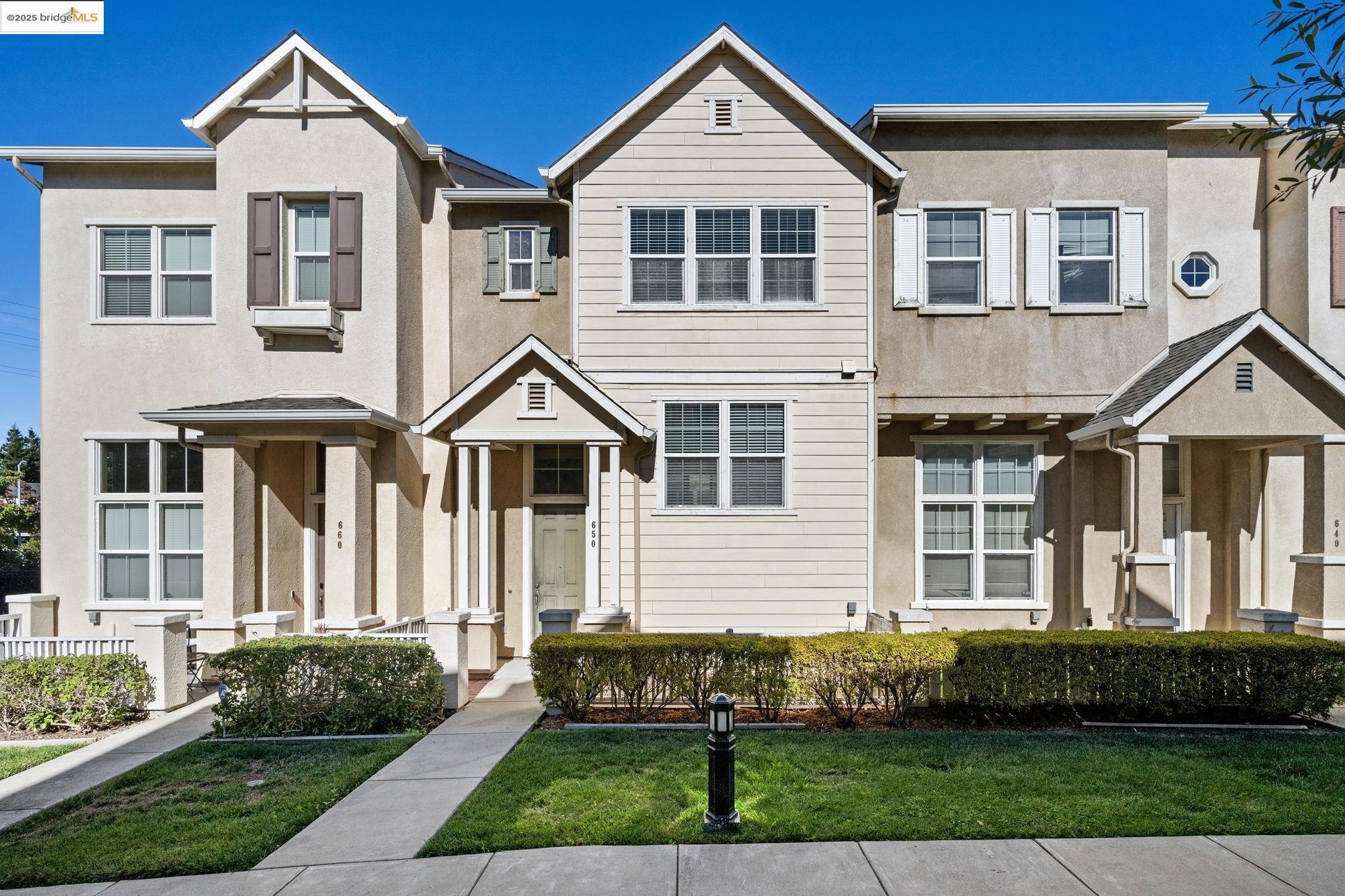 More Details about MLS # 41086772 : 650 SUMMER LN
