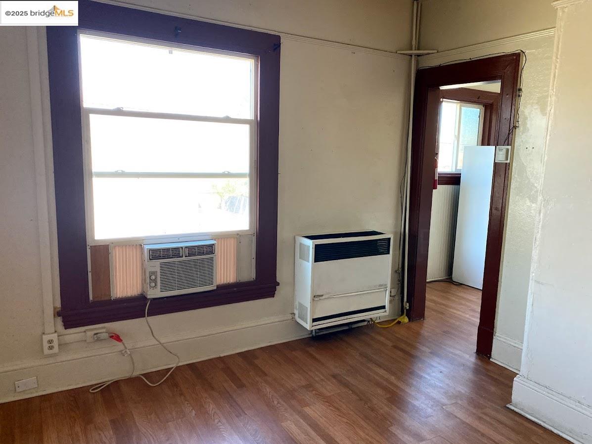 Detail Gallery Image 2 of 16 For 44 W. Acacia Street #4,  Stockton,  CA 95202 - 1 Beds | 1 Baths