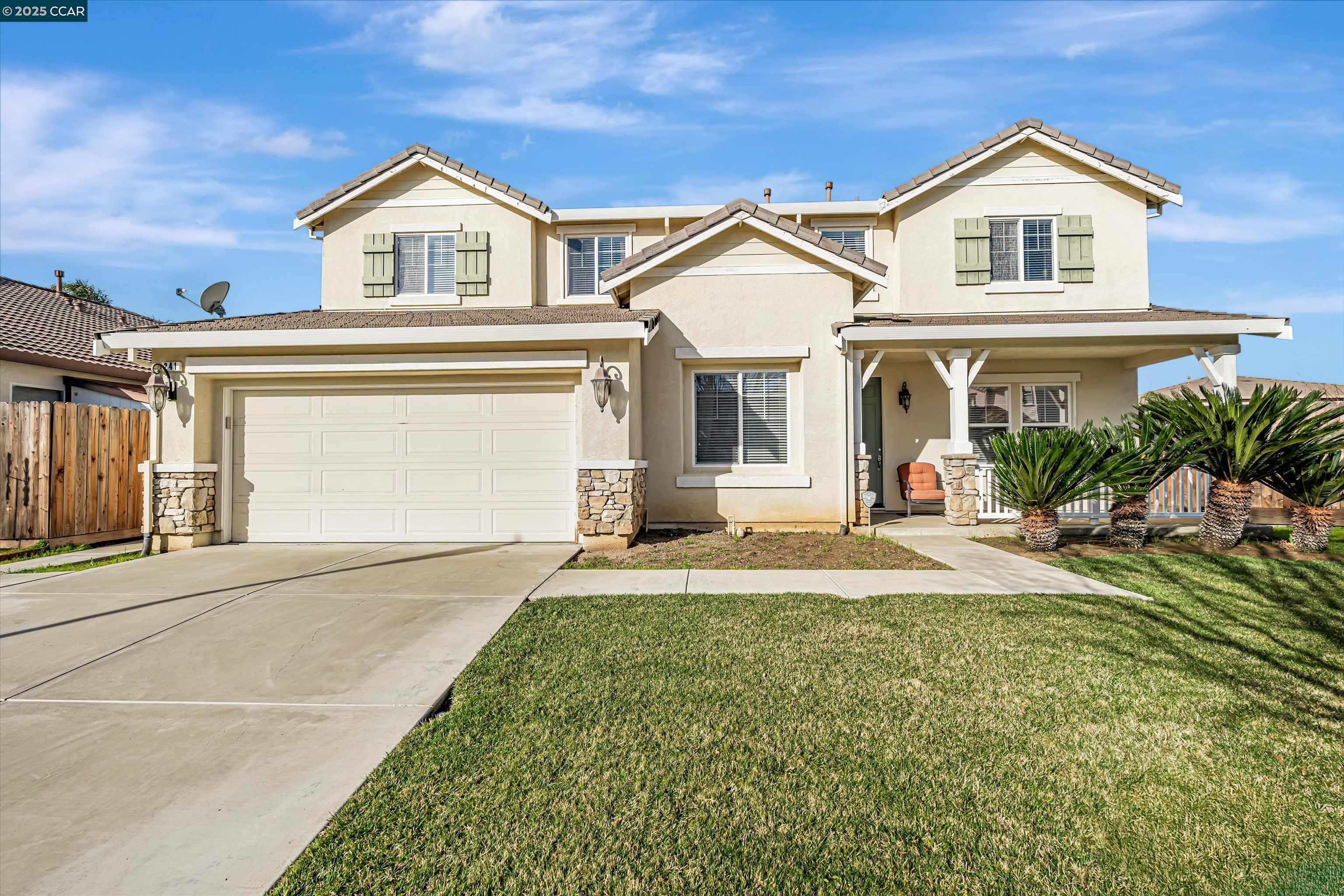 Detail Gallery Image 1 of 34 For 241 Bellflower Ct, Patterson,  CA 95363 - 5 Beds | 4 Baths
