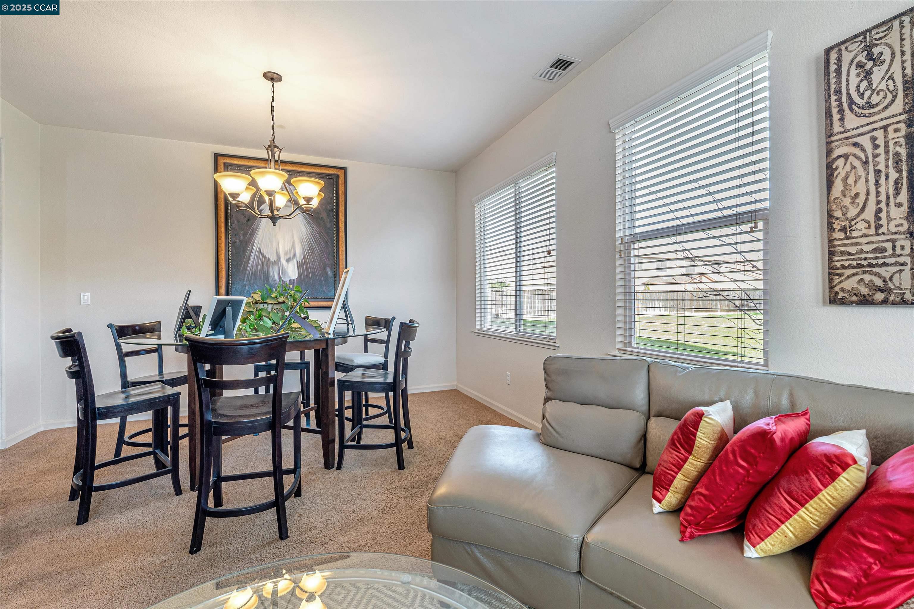 Detail Gallery Image 7 of 34 For 241 Bellflower Ct, Patterson,  CA 95363 - 5 Beds | 4 Baths