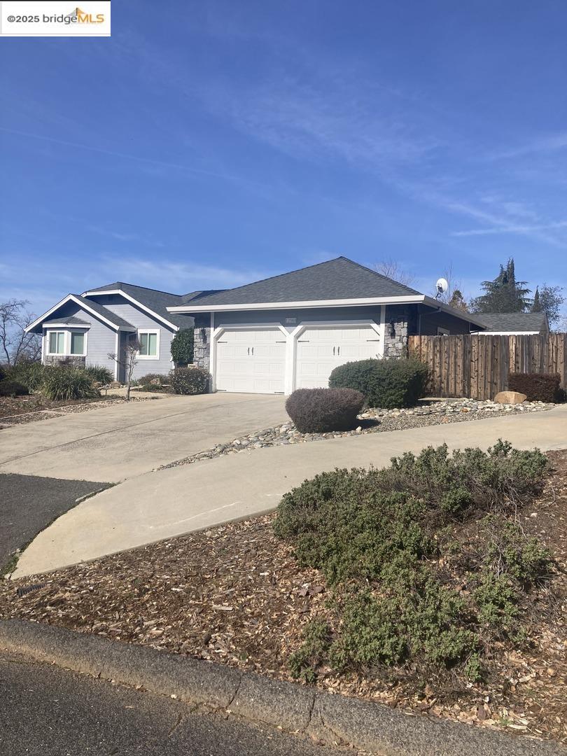 Detail Gallery Image 1 of 1 For 12988 Beckwith Cir, Sonora,  CA 95370 - 3 Beds | 2/1 Baths