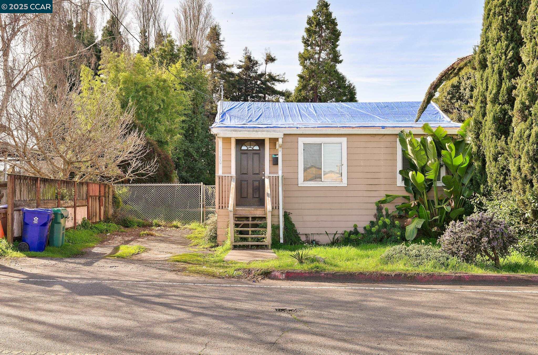 Detail Gallery Image 1 of 1 For 1780 Road 20, San Pablo,  CA 94806 - 2 Beds | 1 Baths