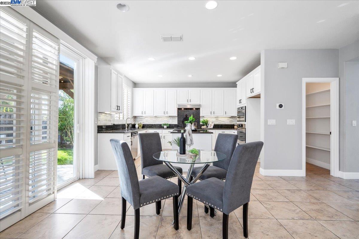 Detail Gallery Image 11 of 46 For 558 Millpond Ave, Lathrop,  CA 95330 - 4 Beds | 2/1 Baths