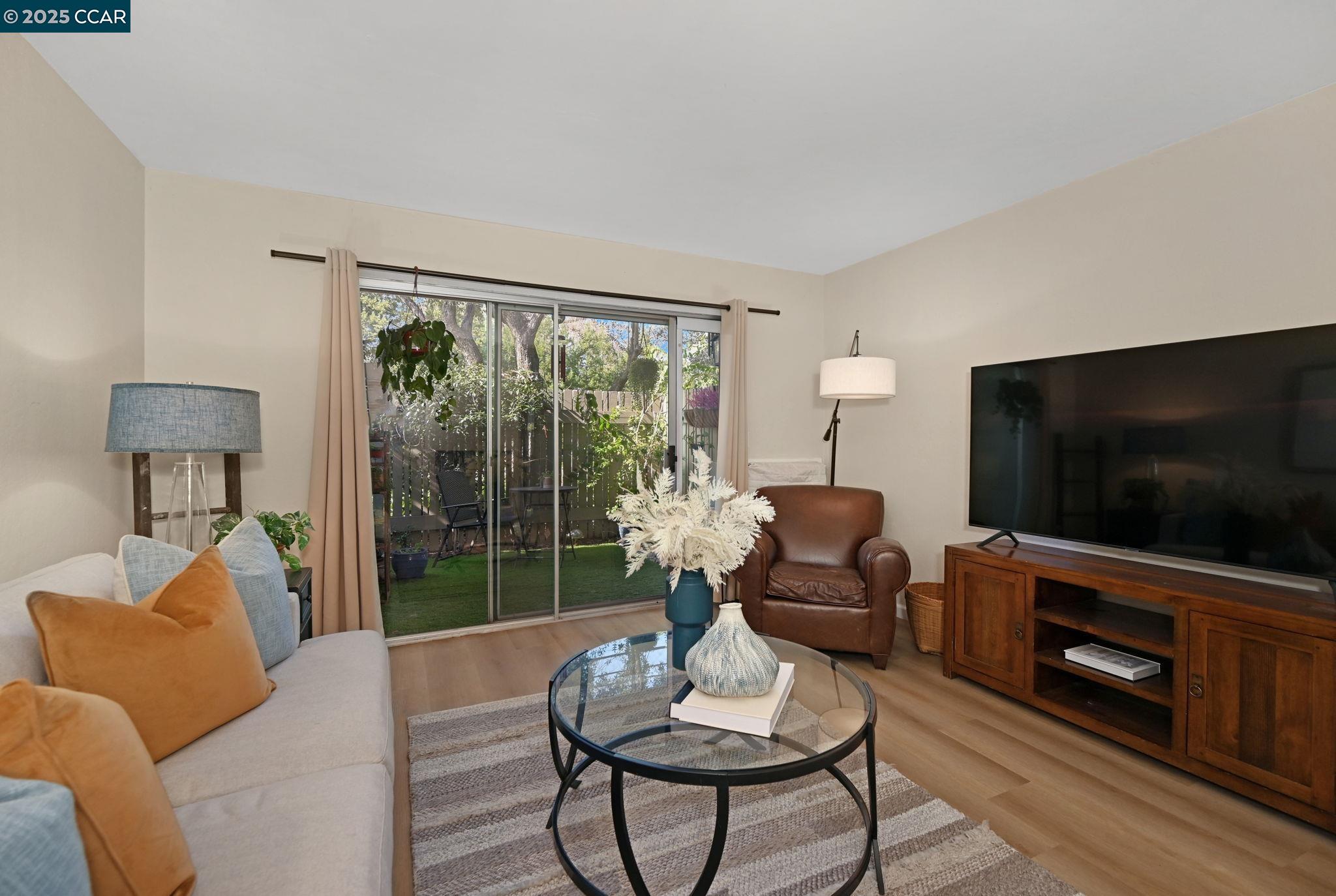 Photo #4: 41086828 Listing 