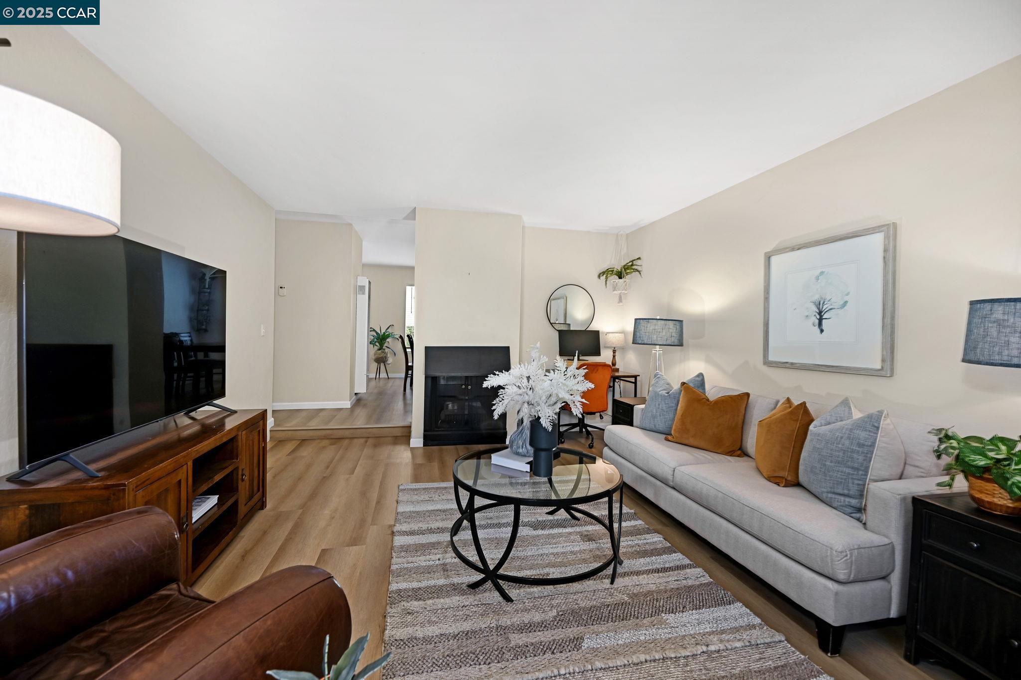 Photo #5: 41086828 Listing 