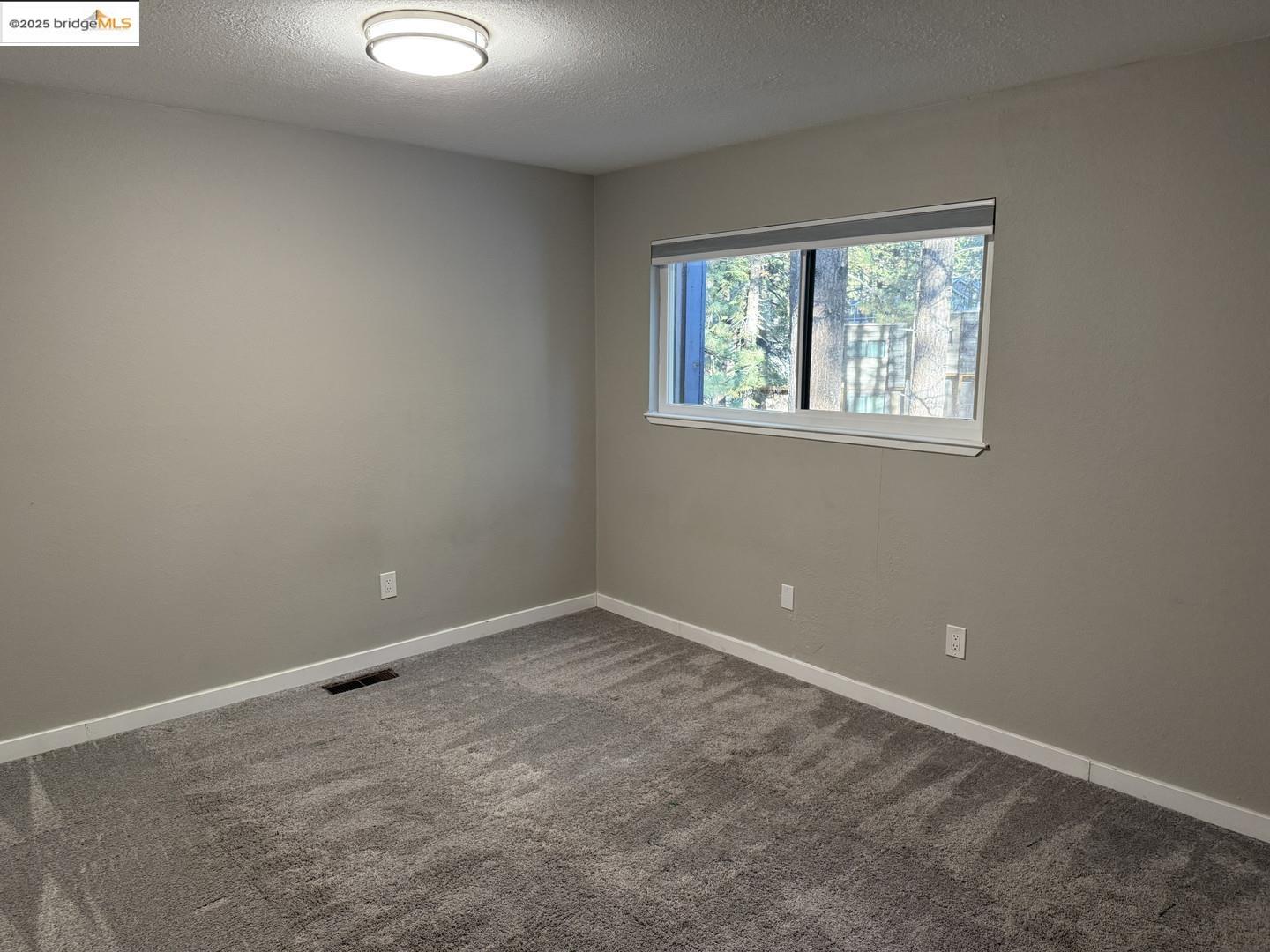 Detail Gallery Image 10 of 15 For 1200 Wildwood Ave # 17,  South Lake Tahoe,  CA 96150 - 2 Beds | 1/1 Baths