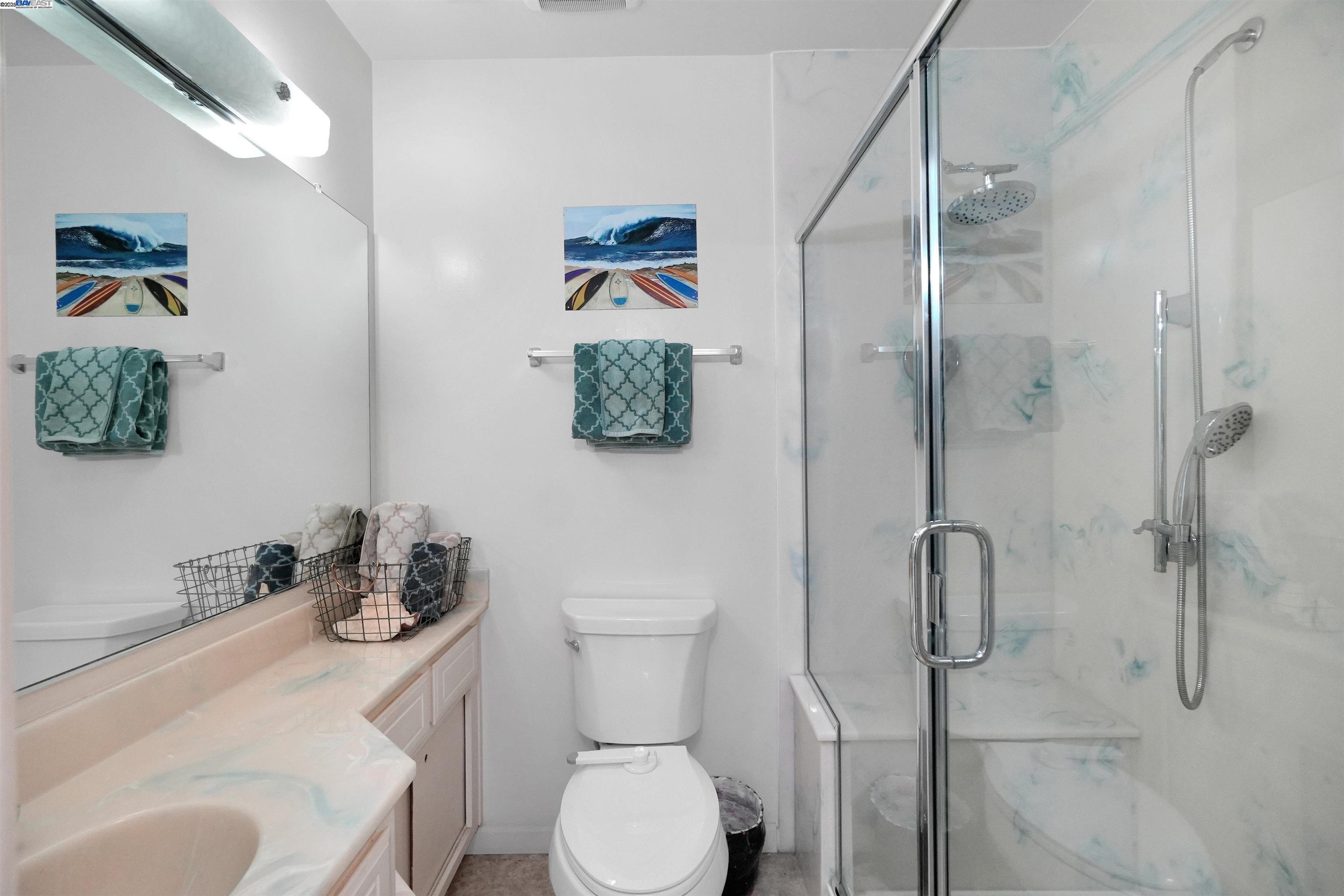 Detail Gallery Image 14 of 35 For 13844 Rose Dr, San Leandro,  CA 94578 - 4 Beds | 3 Baths