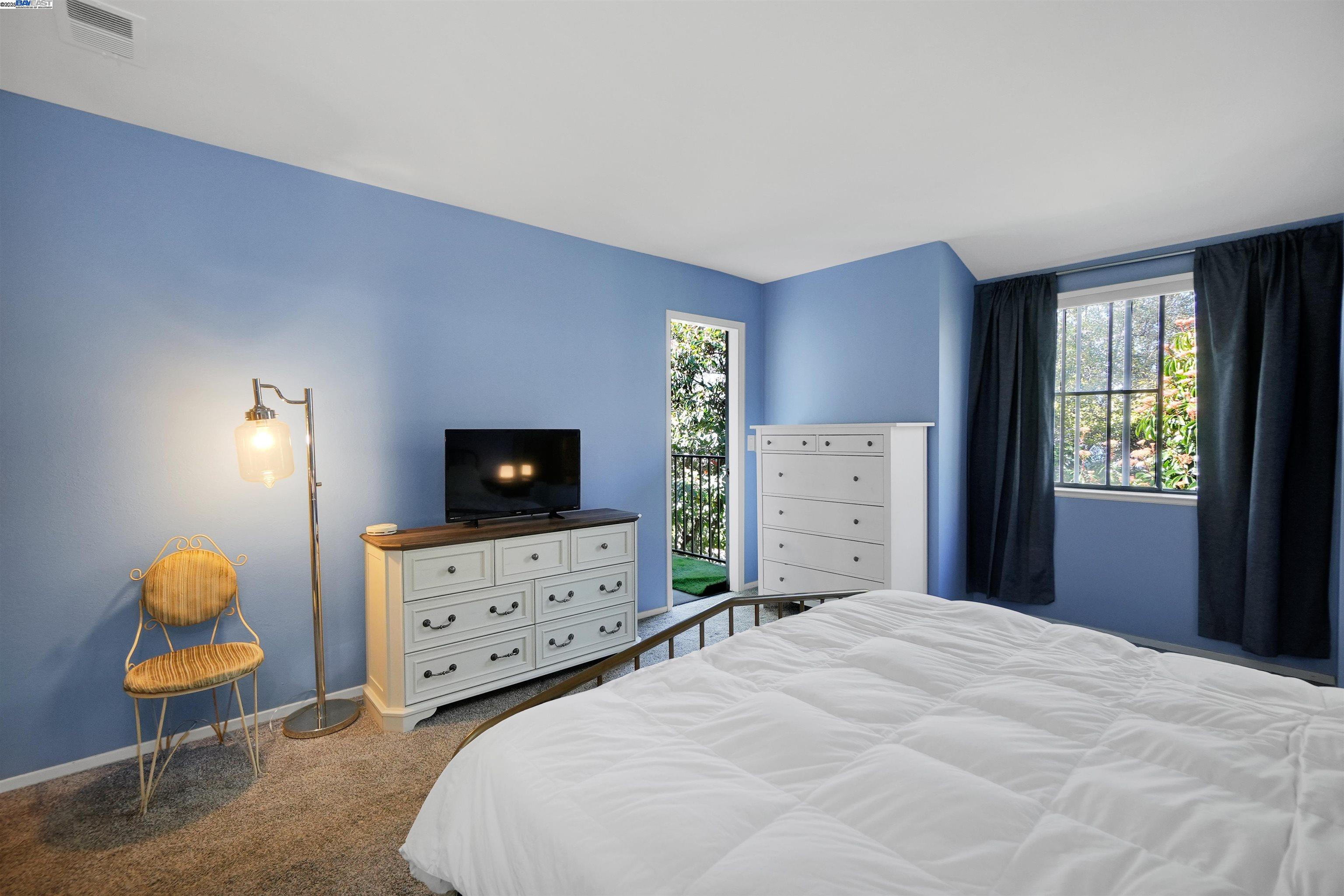 Detail Gallery Image 19 of 35 For 13844 Rose Dr, San Leandro,  CA 94578 - 4 Beds | 3 Baths