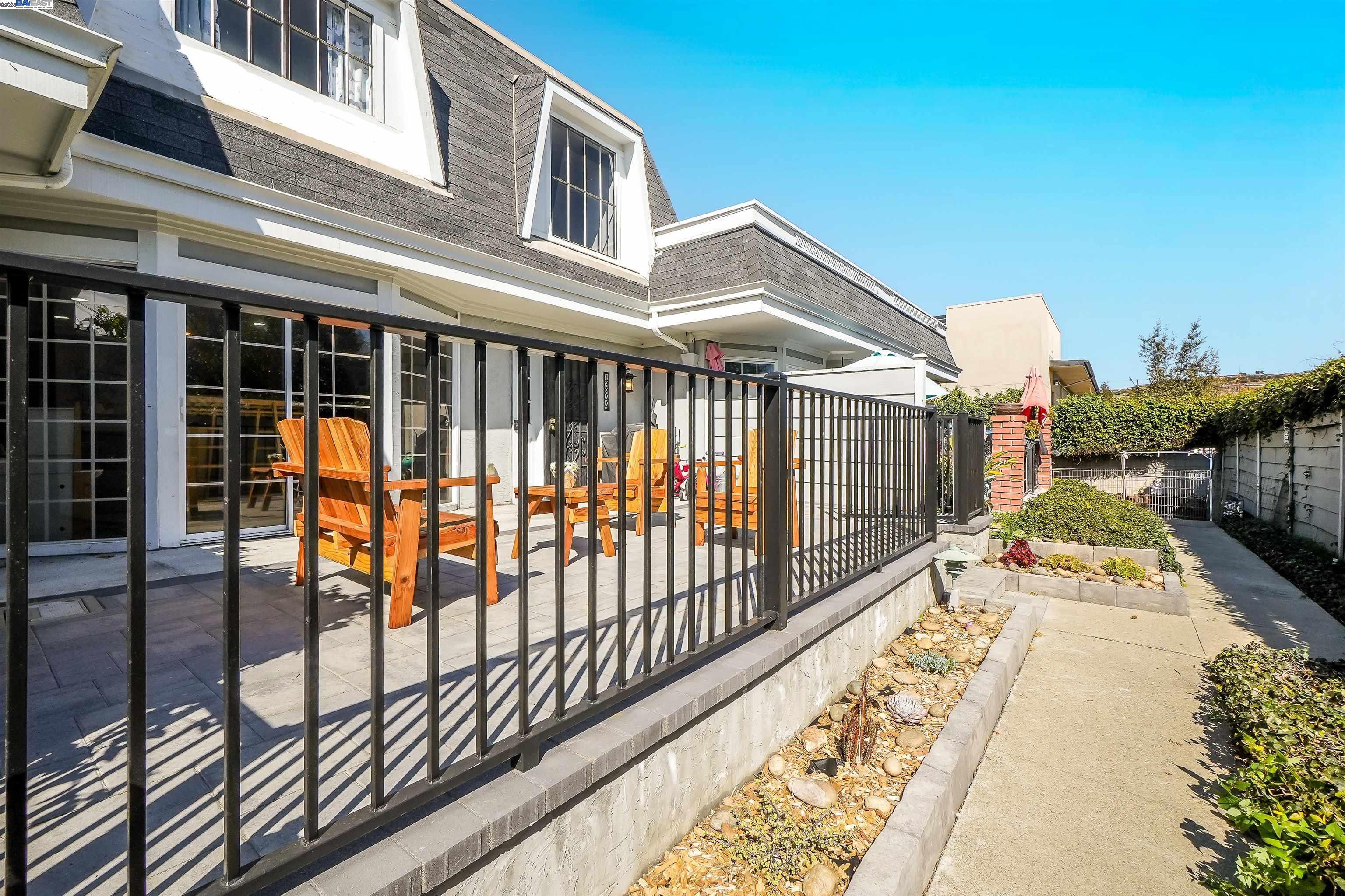 Detail Gallery Image 31 of 35 For 13844 Rose Dr, San Leandro,  CA 94578 - 4 Beds | 3 Baths