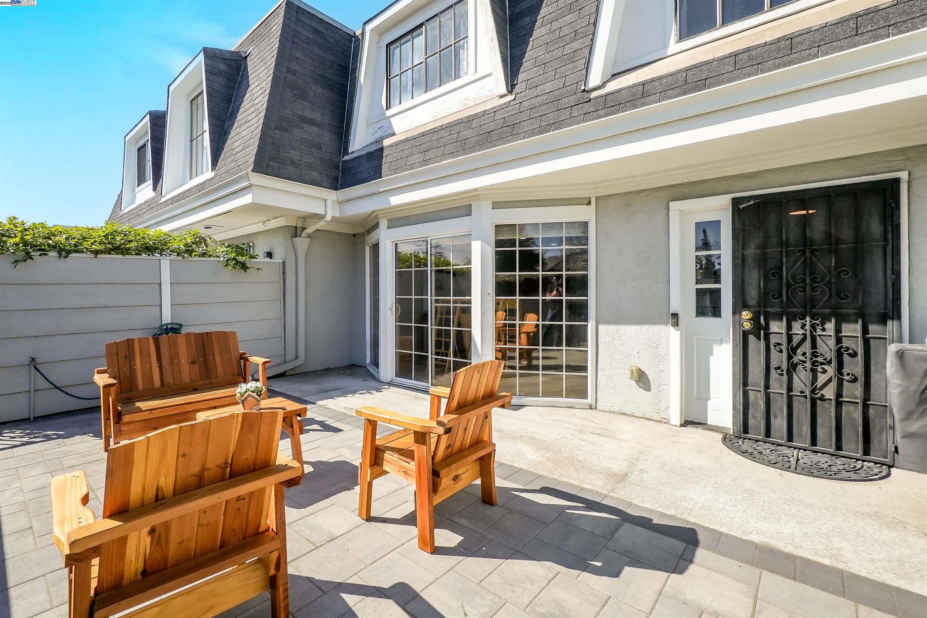 Detail Gallery Image 32 of 35 For 13844 Rose Dr, San Leandro,  CA 94578 - 4 Beds | 3 Baths