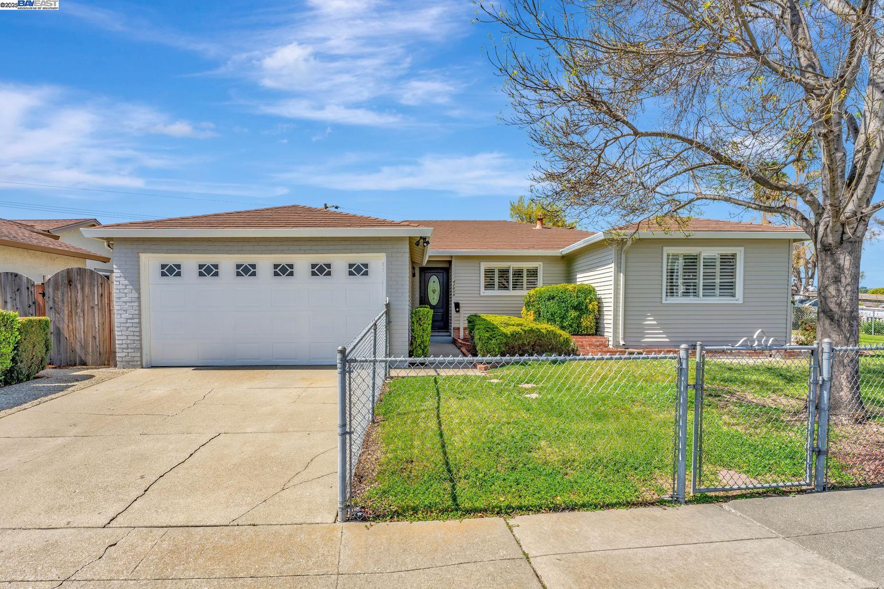 Detail Gallery Image 1 of 1 For 42809 Saratoga Park St, Fremont,  CA 94538 - 4 Beds | 2 Baths