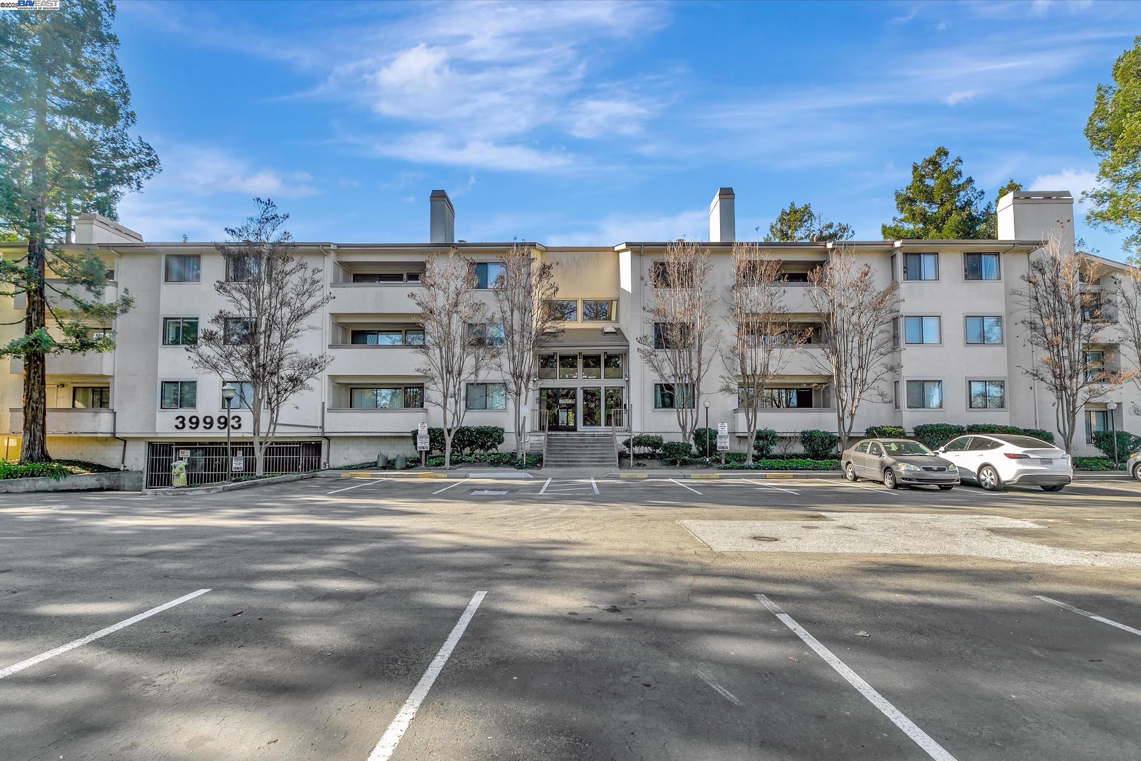 More Details about MLS # 41086889 : 39993 FREMONT BLVD # 206