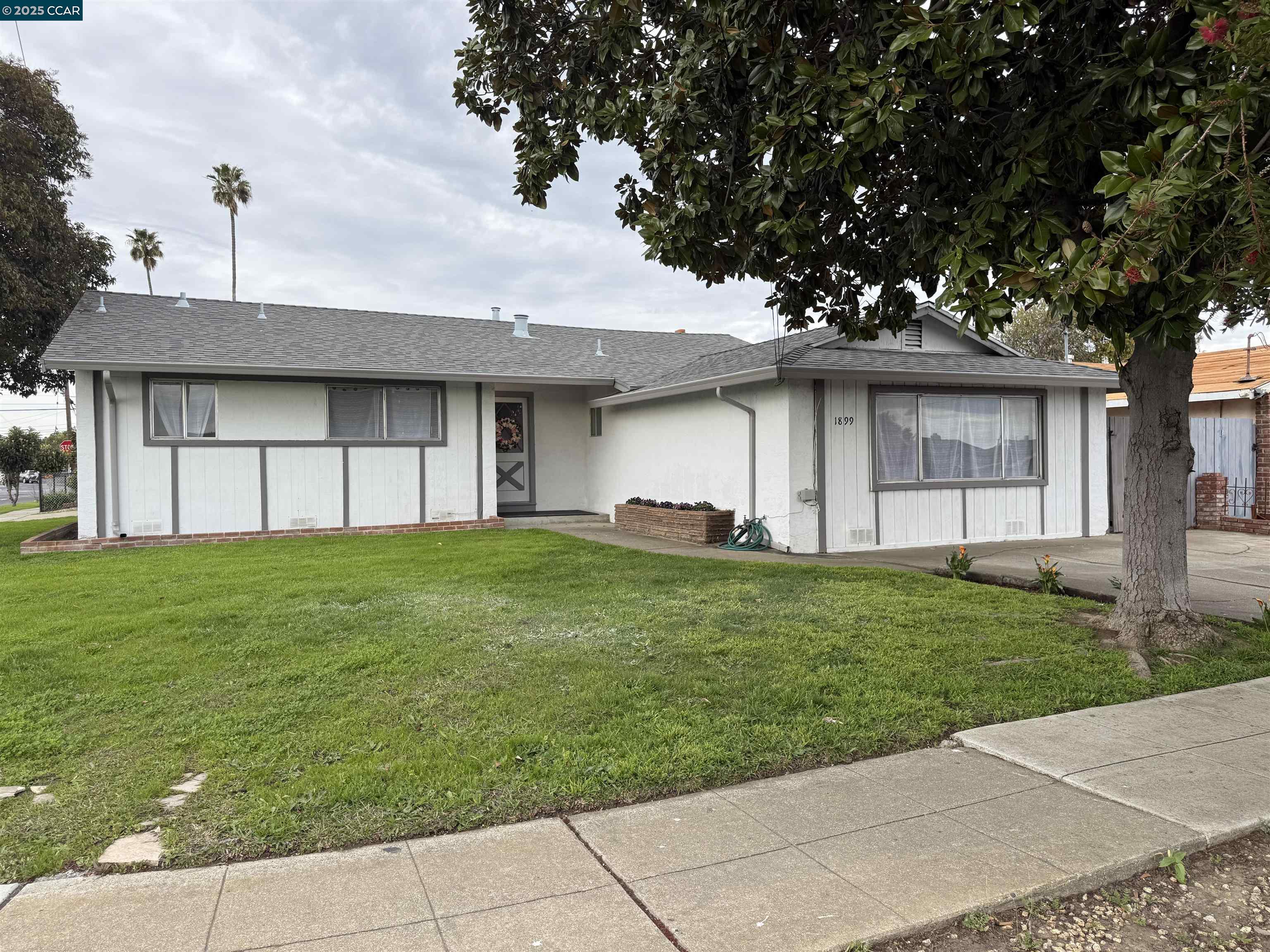 Detail Gallery Image 1 of 1 For 1899 Tulip Ave, Hayward,  CA 94545 - 4 Beds | 2/1 Baths