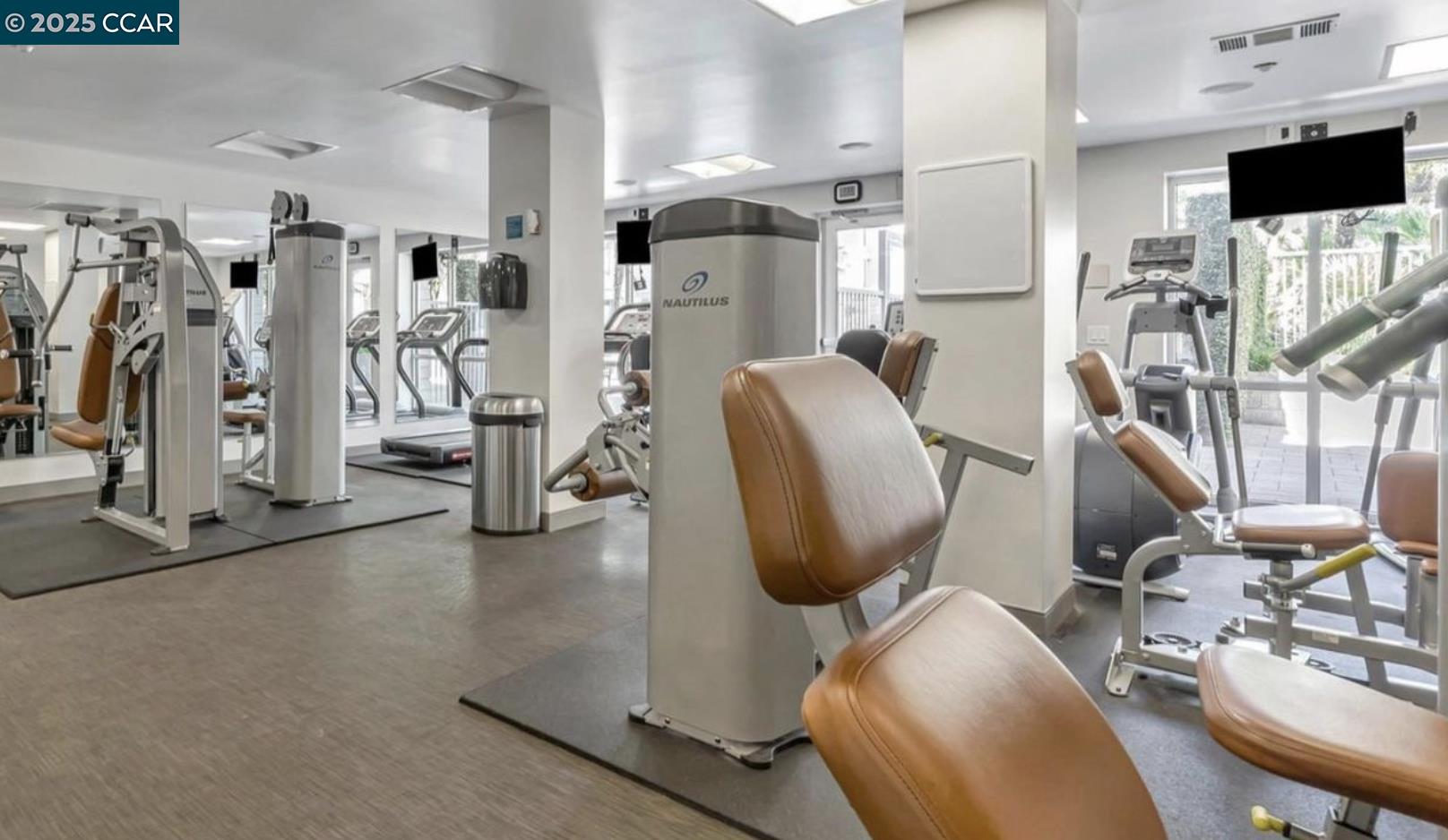 Detail Gallery Image 28 of 29 For 1655 N California Blvd #345,  Walnut Creek,  CA 94596 - 1 Beds | 1/1 Baths