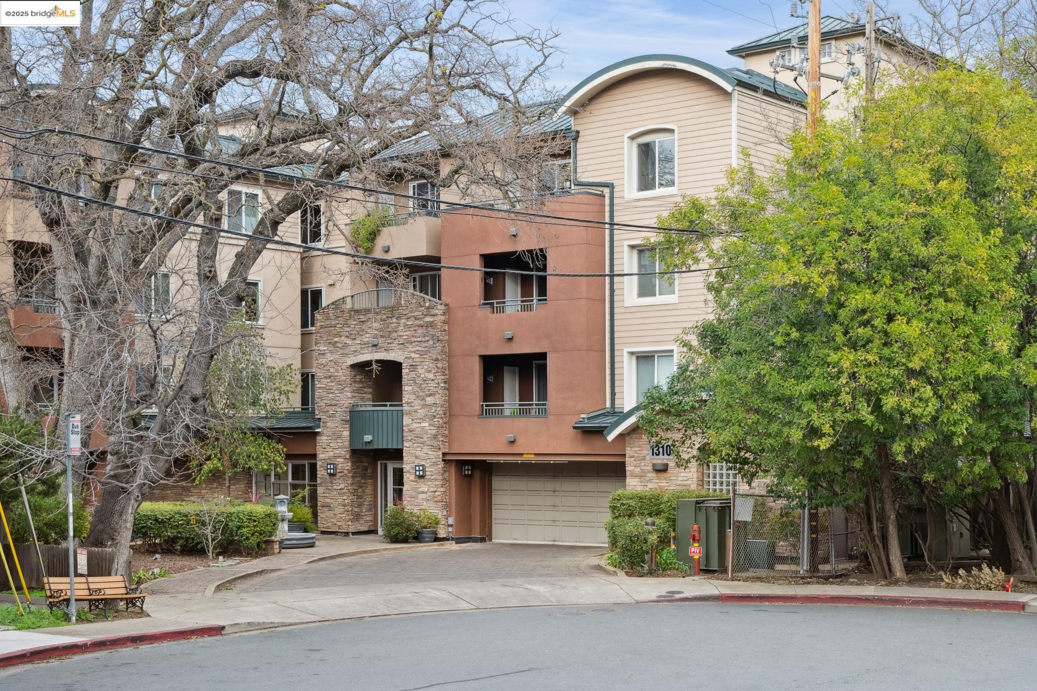 Thumbnail for 1310 Creekside Dr #103,  Walnut Creek, CA 94596