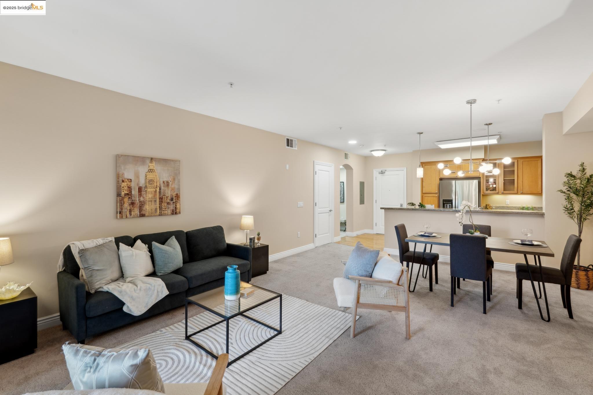 More Details about MLS # 41086912 : 1310 CREEKSIDE DR # 103