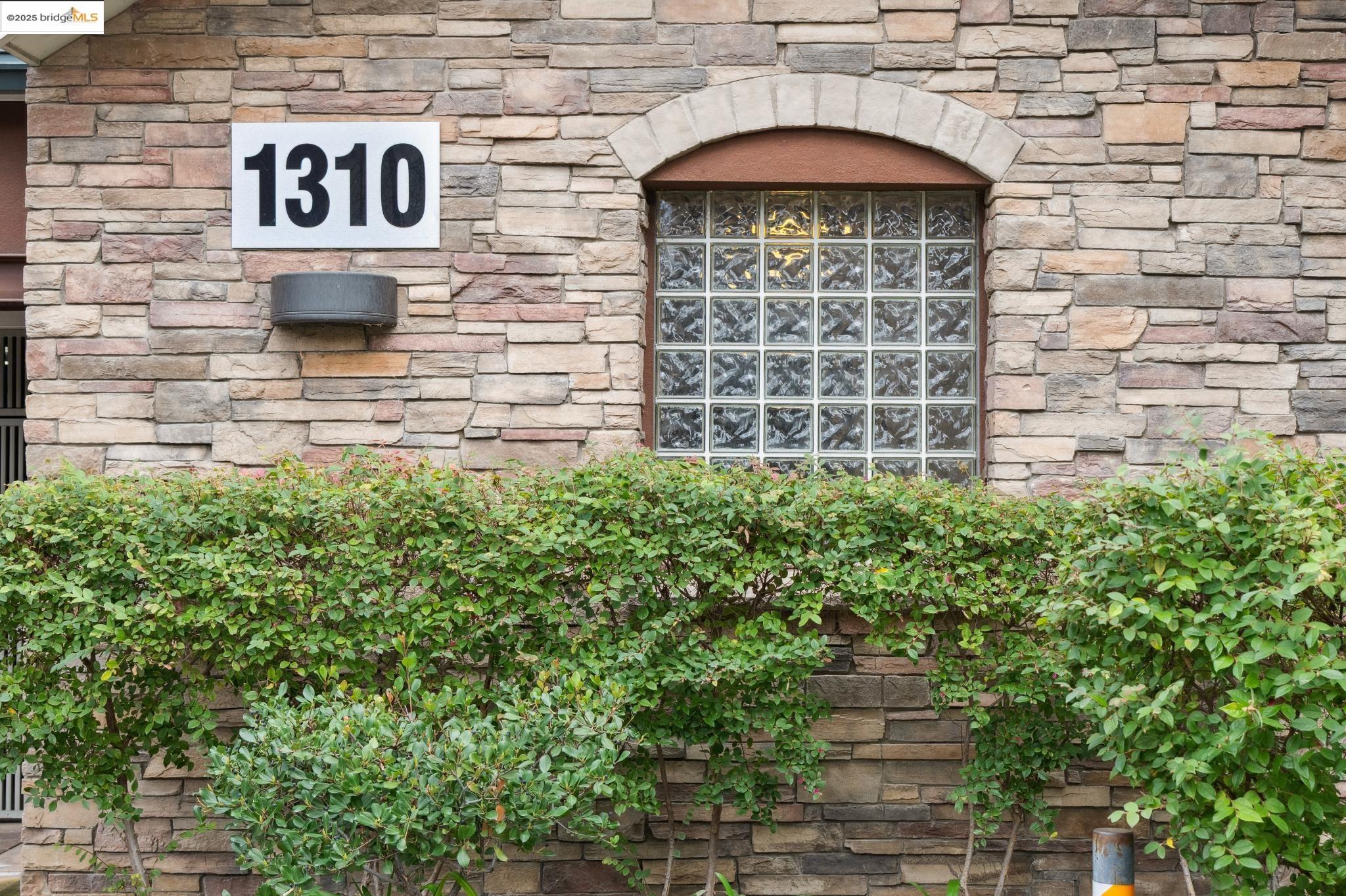 Photo #2: 41086912 Listing 