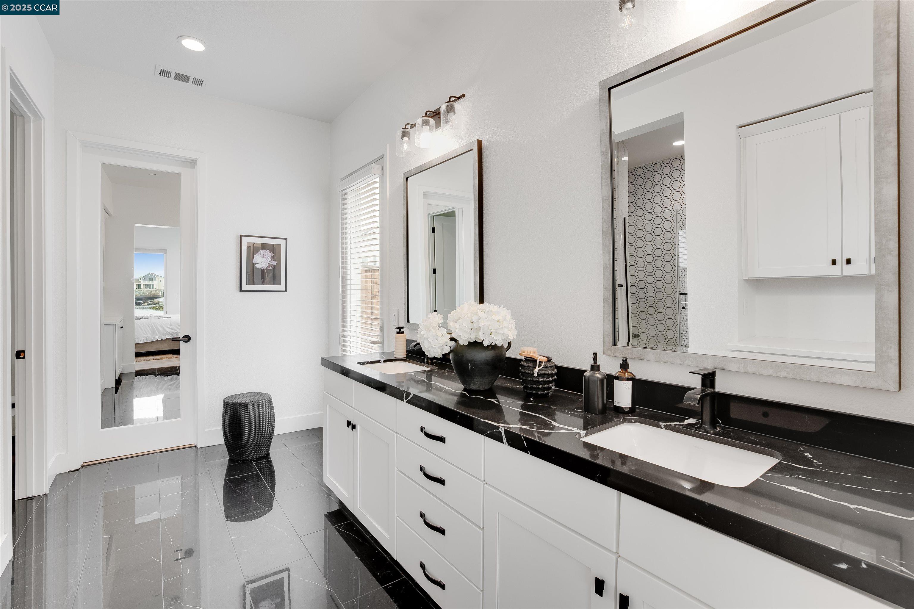 Detail Gallery Image 11 of 60 For 461 Halcyon Pl, Bethel Island,  CA 94511 - 4 Beds | 5/1 Baths