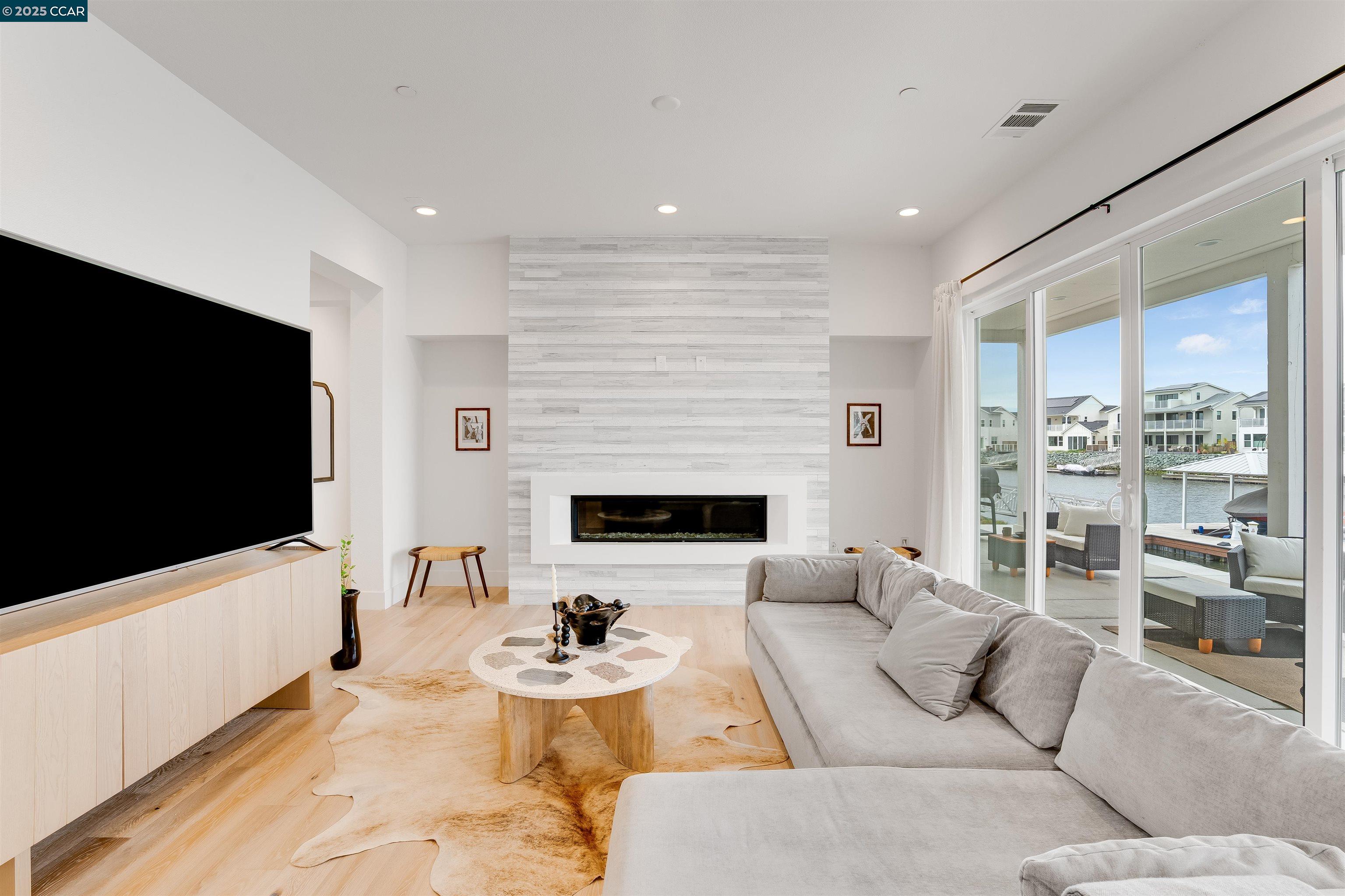 Detail Gallery Image 16 of 60 For 461 Halcyon Pl, Bethel Island,  CA 94511 - 4 Beds | 5/1 Baths