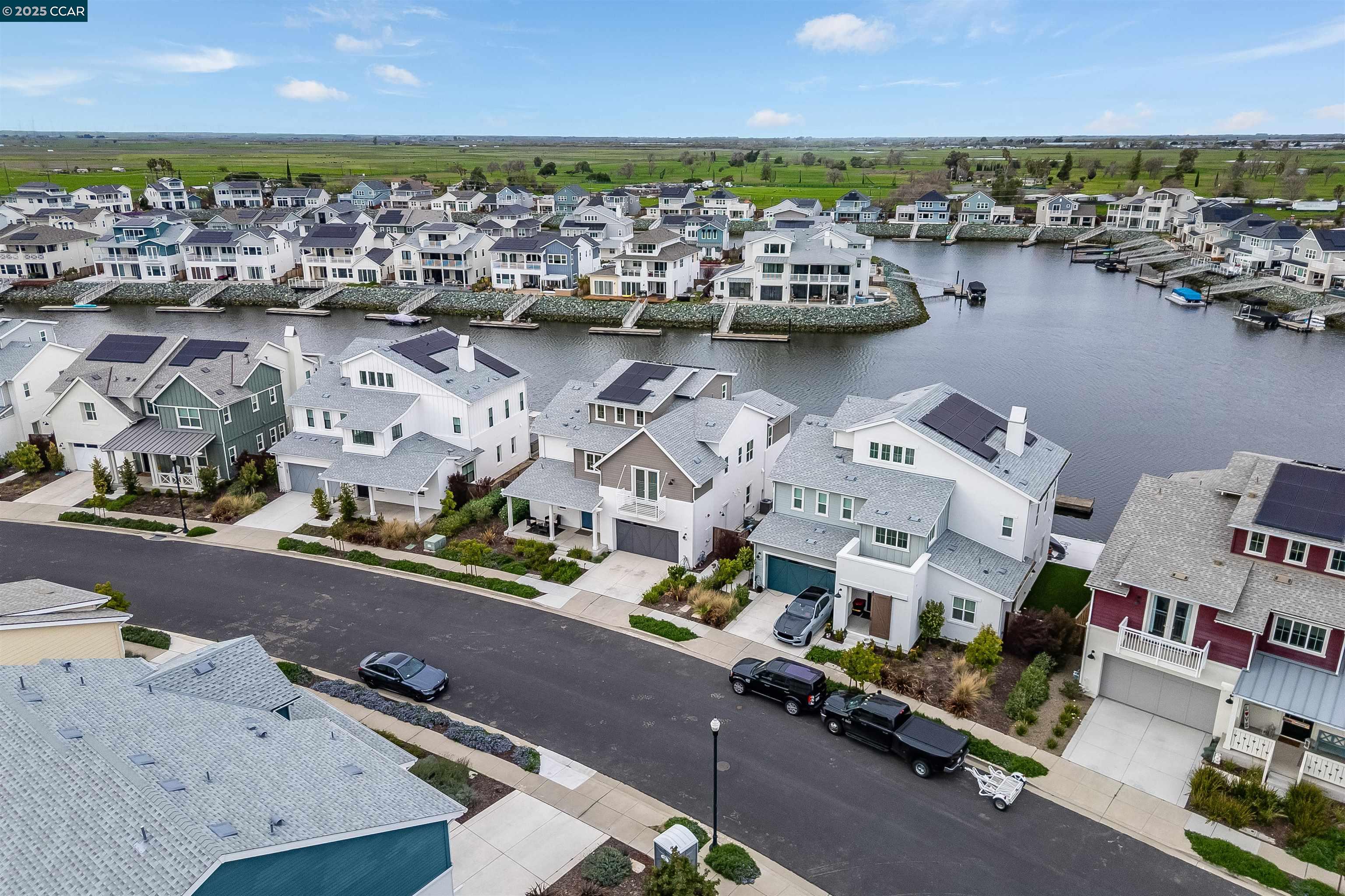 Detail Gallery Image 5 of 60 For 461 Halcyon Pl, Bethel Island,  CA 94511 - 4 Beds | 5/1 Baths
