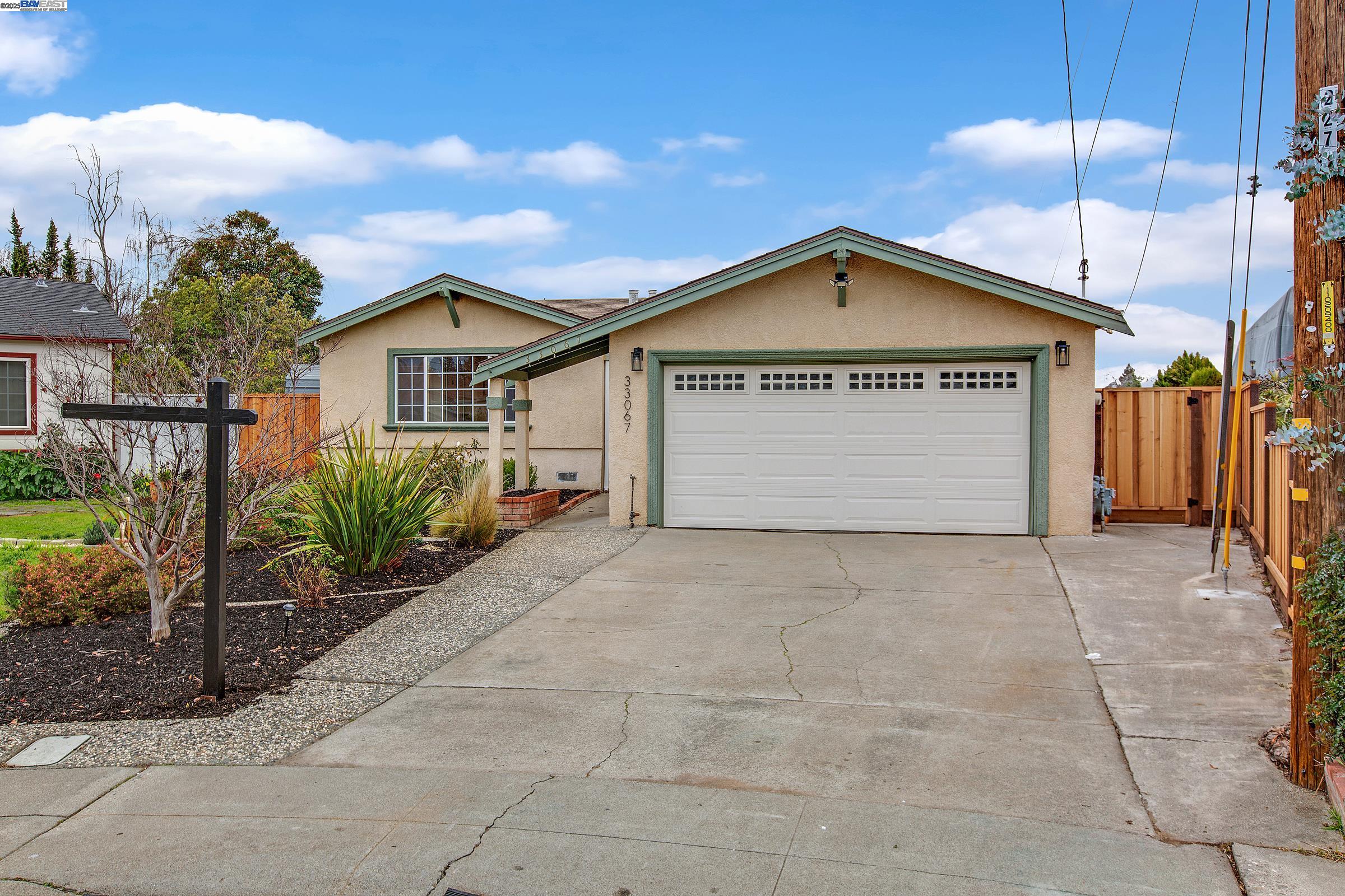 Detail Gallery Image 1 of 1 For 33067 Basswood Court, Union City,  CA 94587 - 3 Beds | 2 Baths