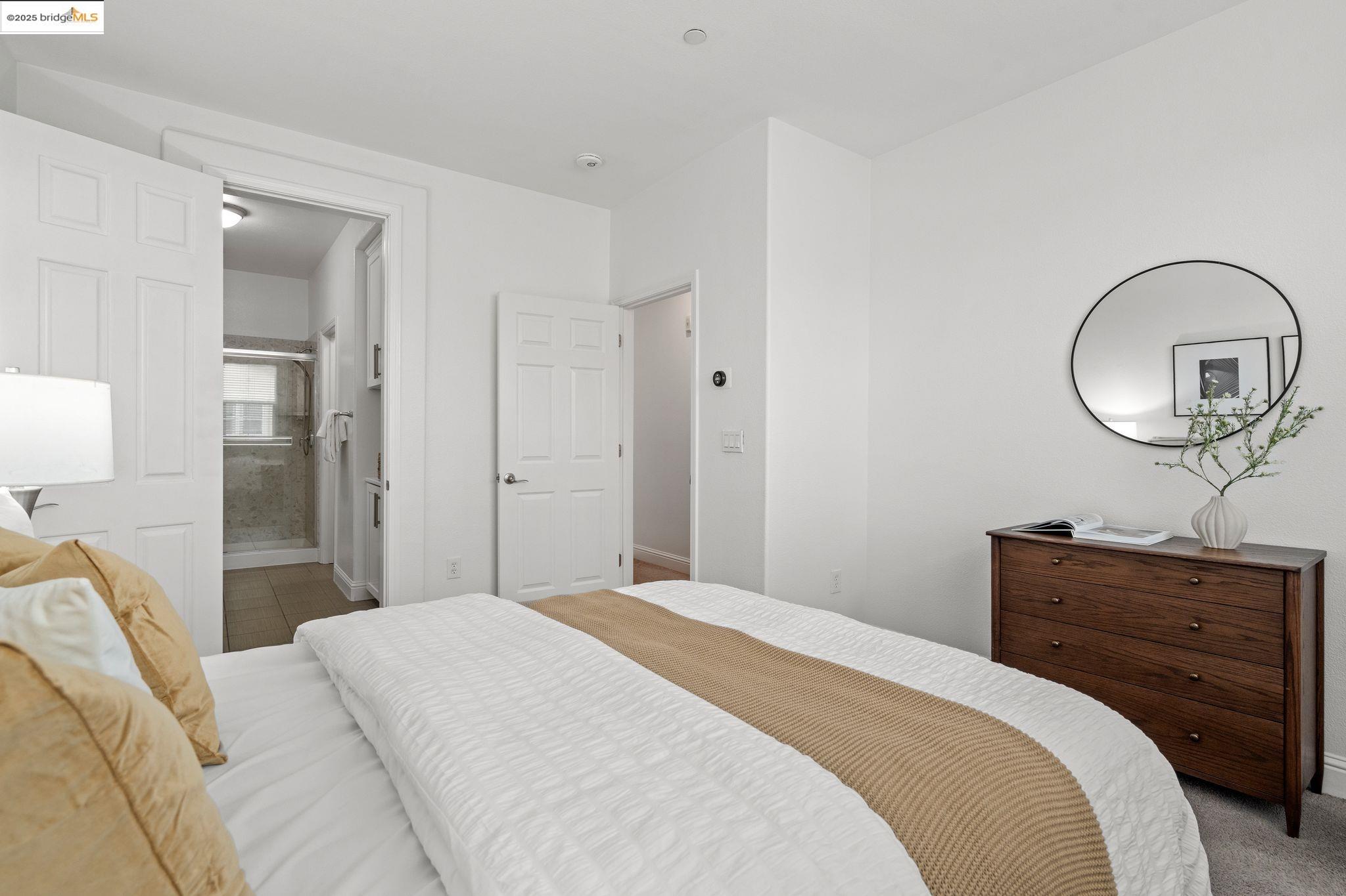 property-img